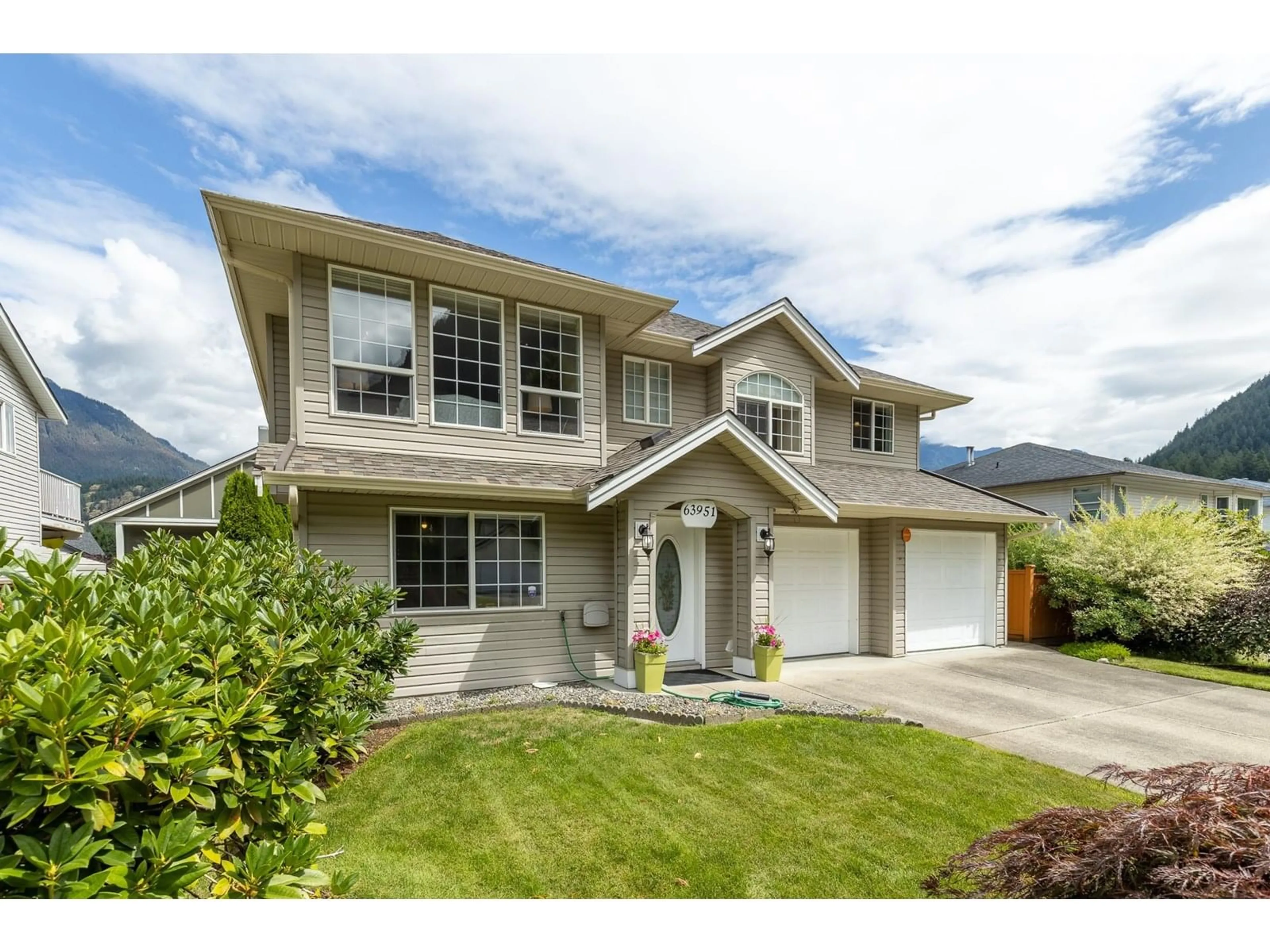 Home with vinyl exterior material, street for 63951 EDWARDS DRIVE, Hope British Columbia V0X1L2