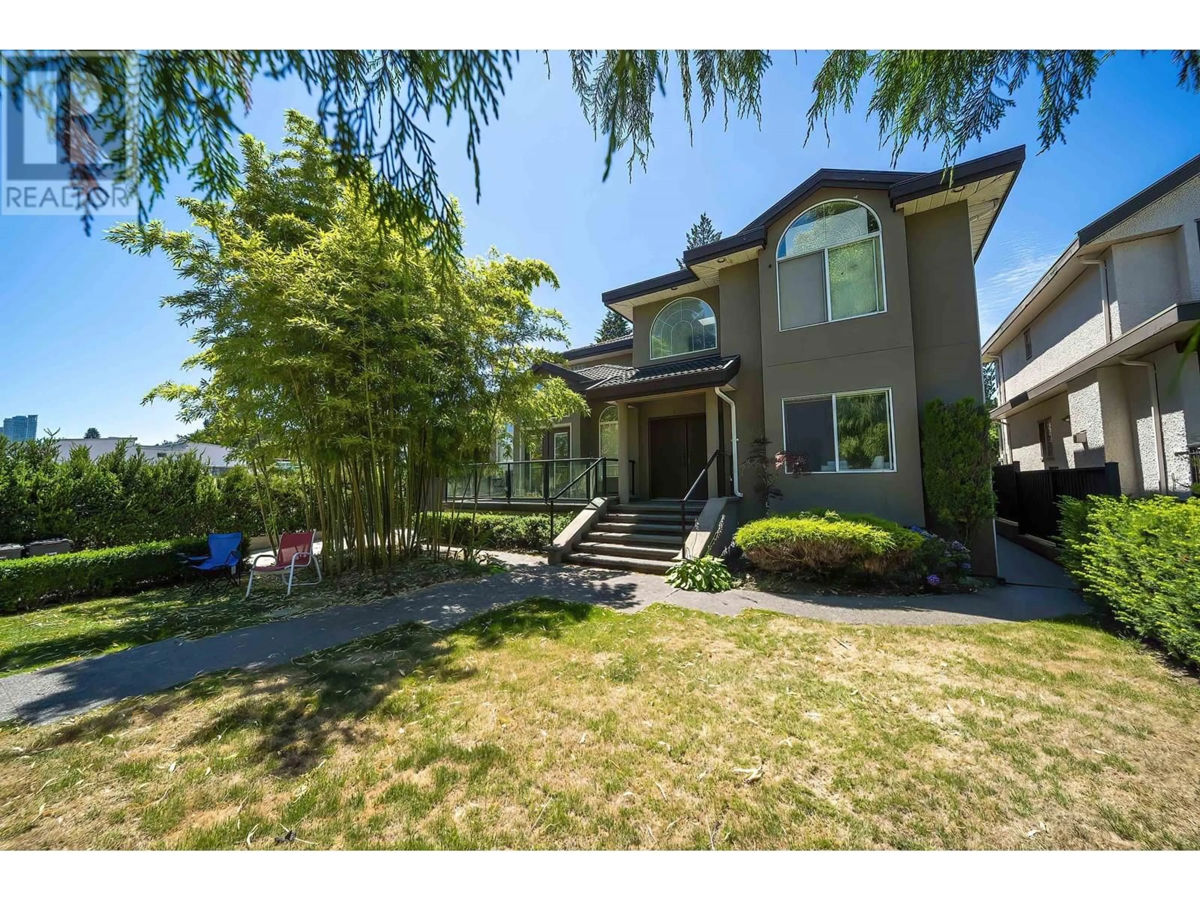 A pic from outside/outdoor area/front of a property/back of a property/a pic from drone, unknown for 6337 LEIBLY AVENUE, Burnaby British Columbia V5E3C9