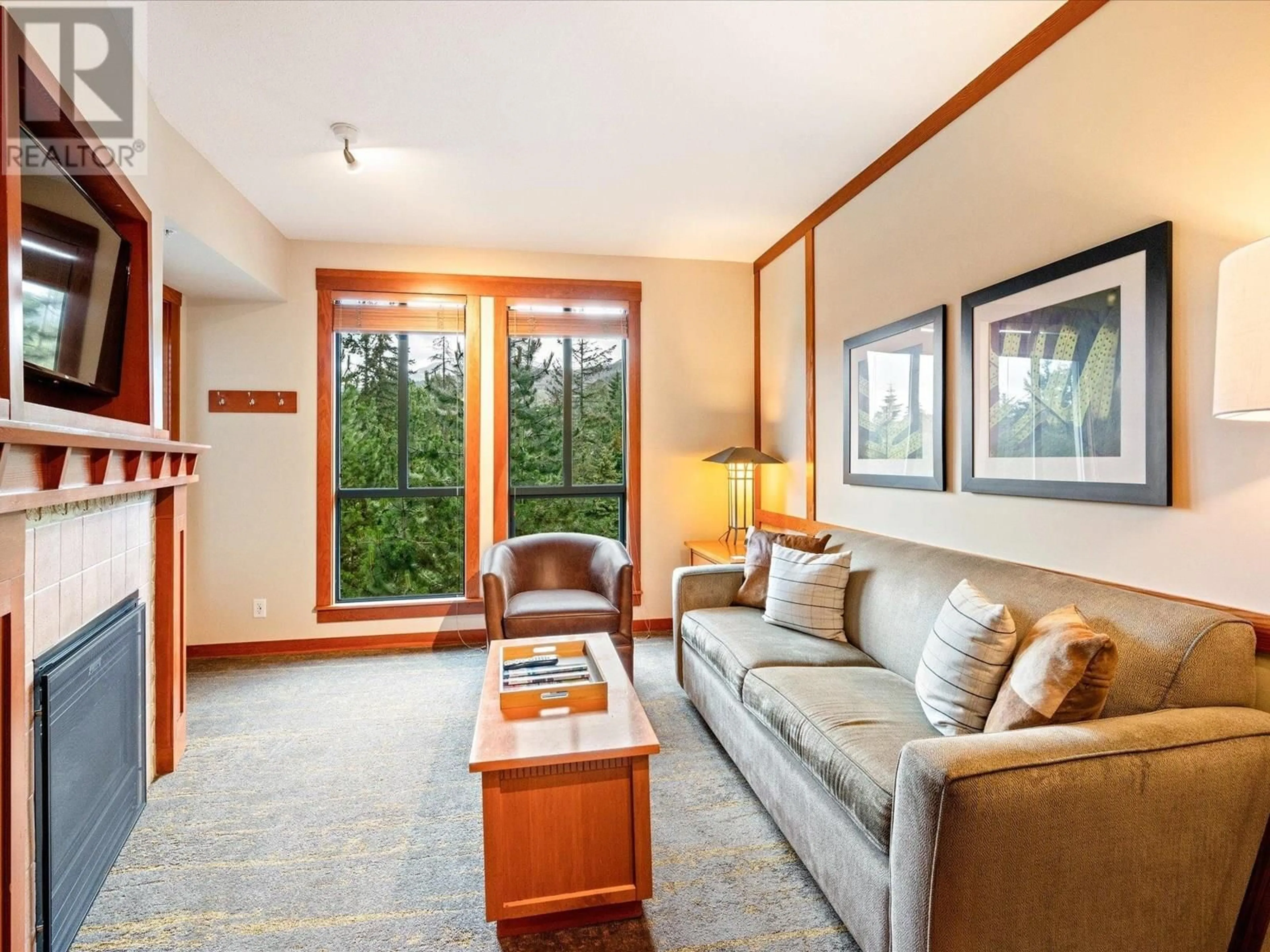 Living room with furniture, unknown for 514 - 4320 SUNDIAL CRESCENT, Whistler British Columbia V8E1G6