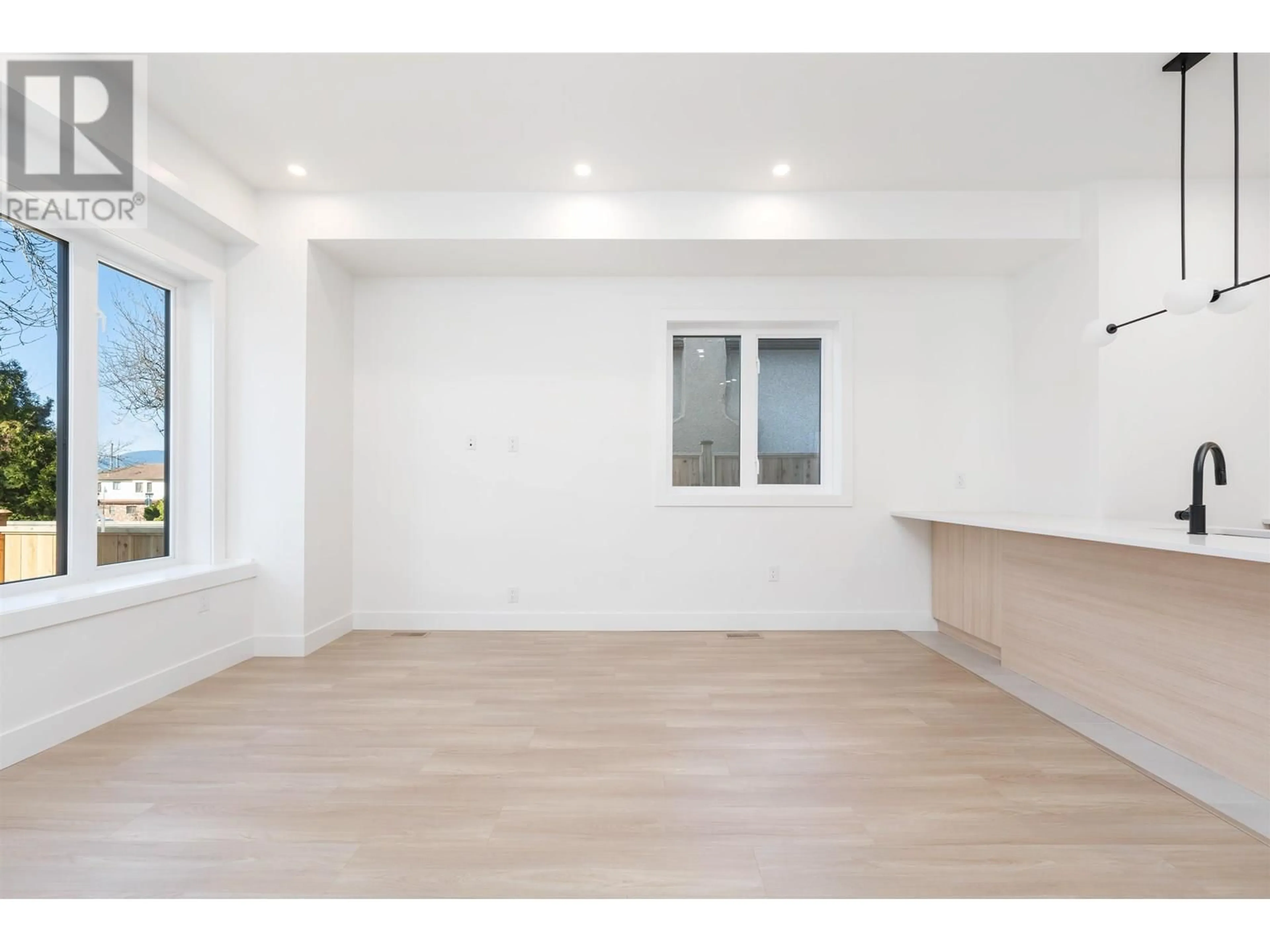 A pic of a room for 4016 RUPERT STREET, Vancouver British Columbia V5R2H3