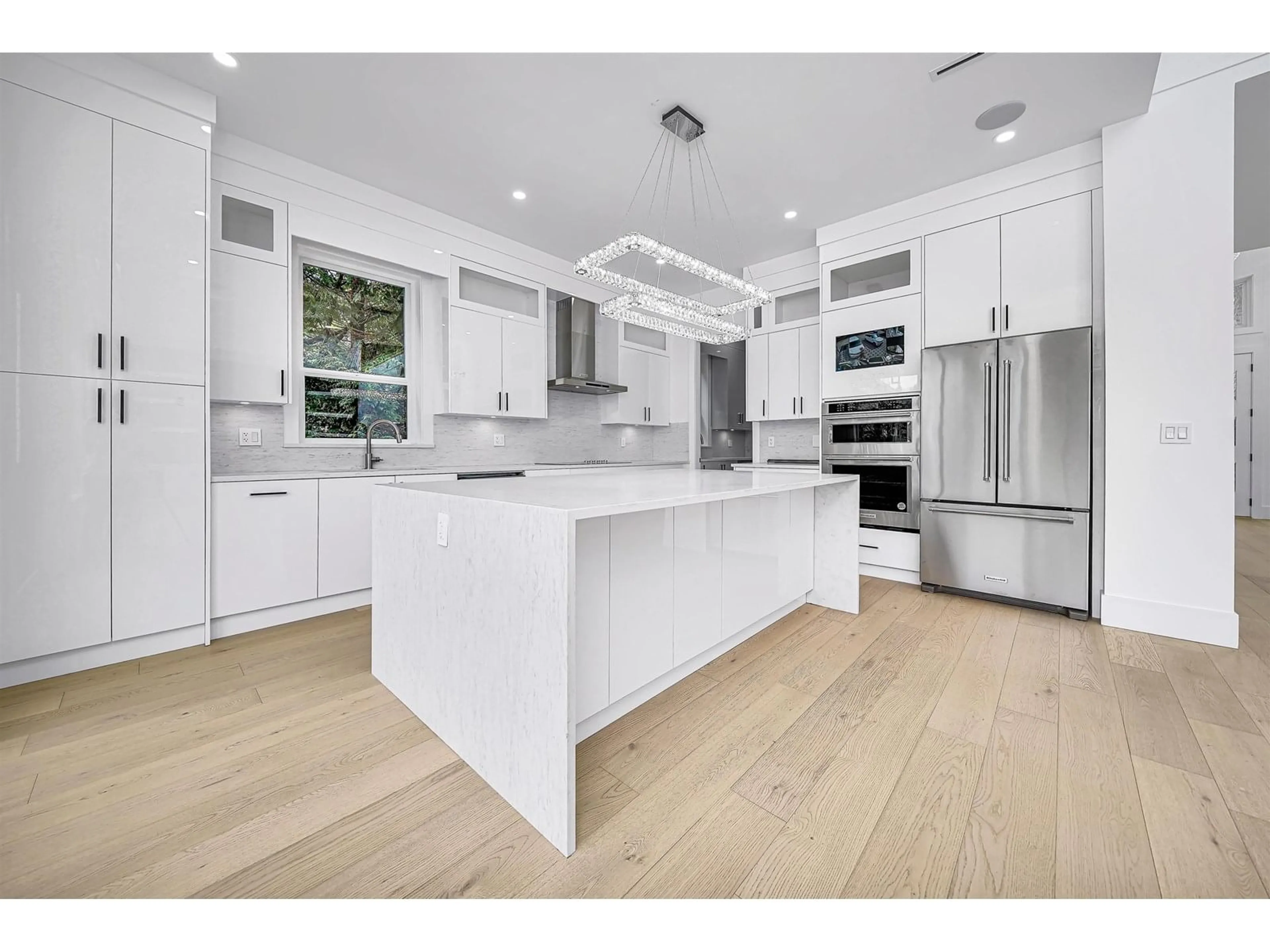Open concept kitchen, unknown for 5468 184, Surrey British Columbia V3S1E1