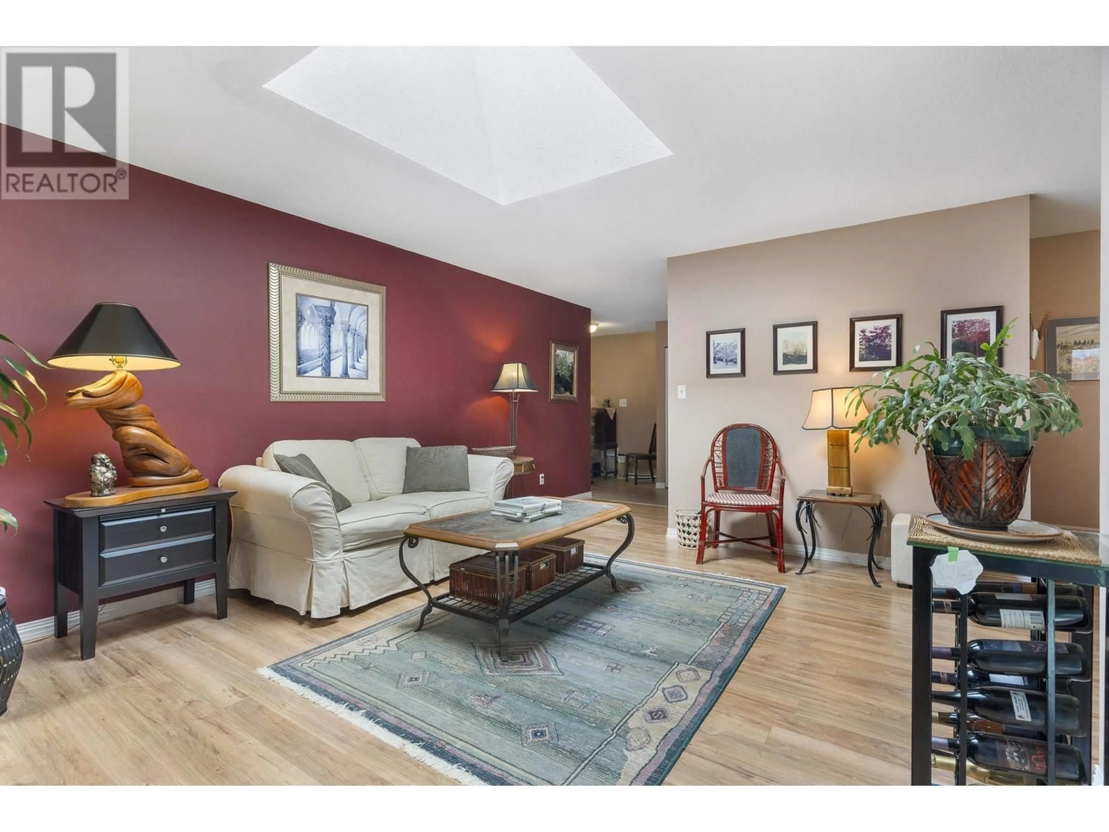 Living room with furniture, wood/laminate floor for 3196 TOBA DRIVE, Coquitlam British Columbia V3B6A4