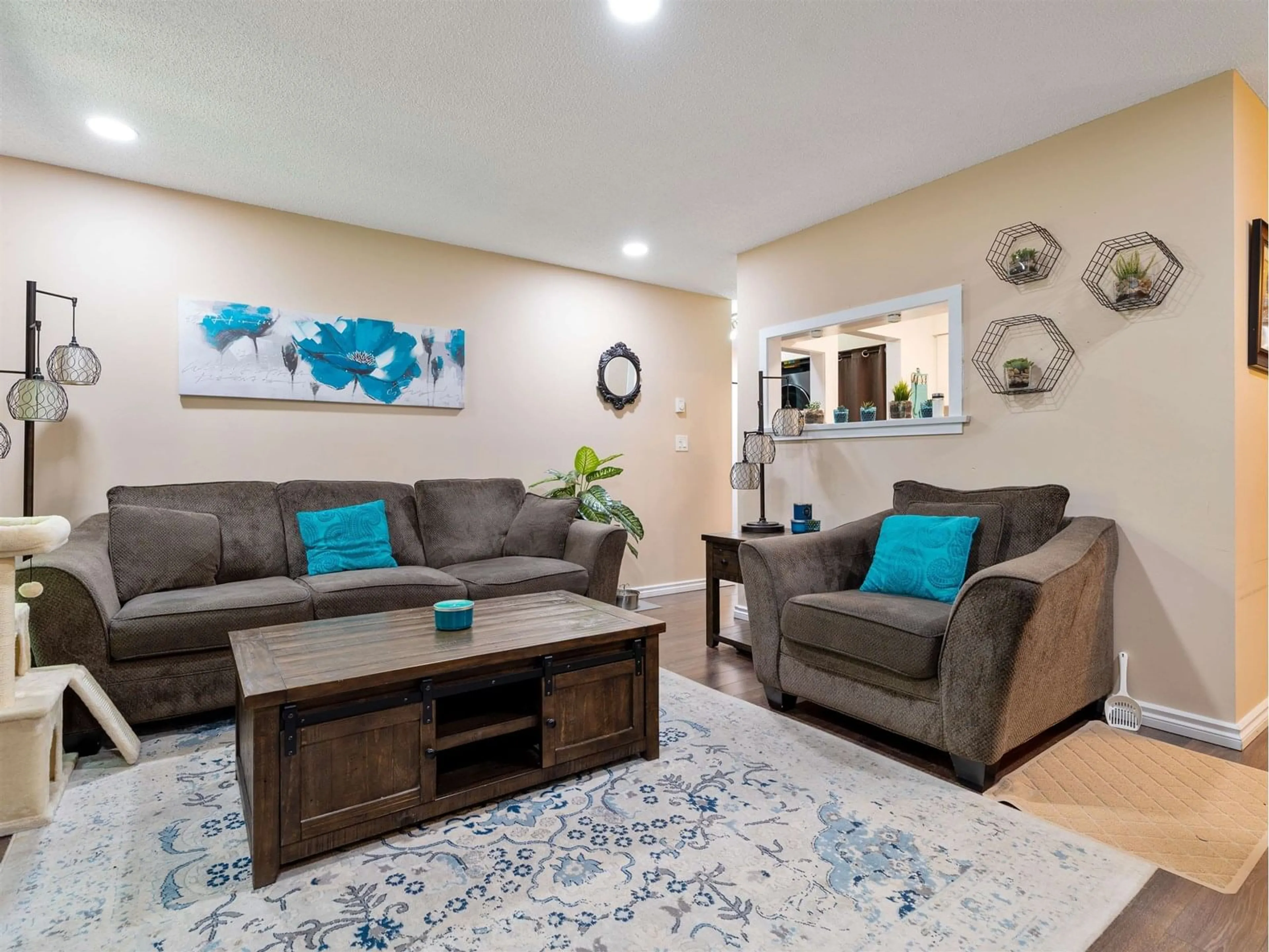 Living room with furniture, unknown for 914 - 10620 150, Surrey British Columbia V3R7S1