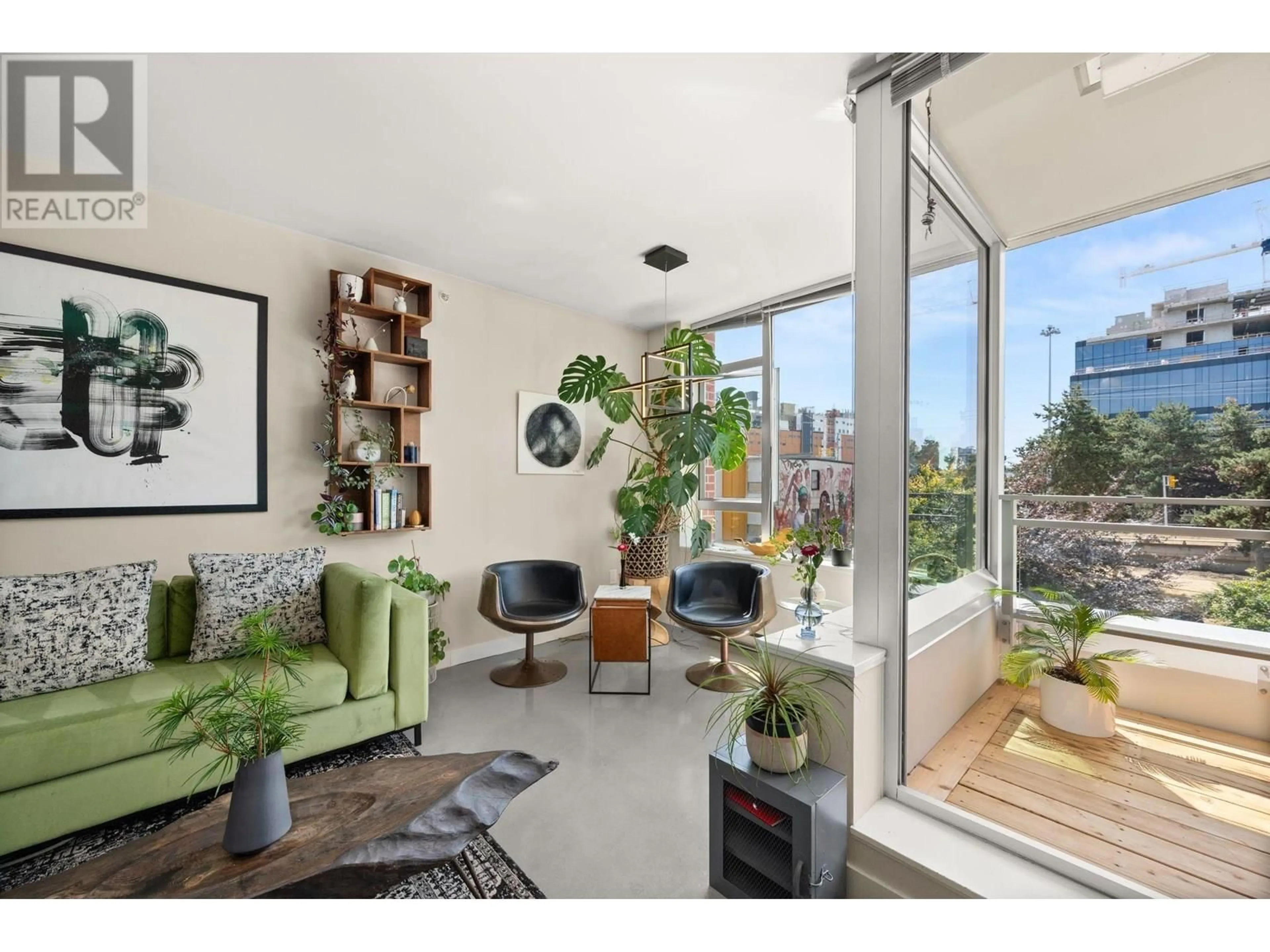 Living room with furniture, unknown for 315 - 221 UNION STREET, Vancouver British Columbia V6A0B4