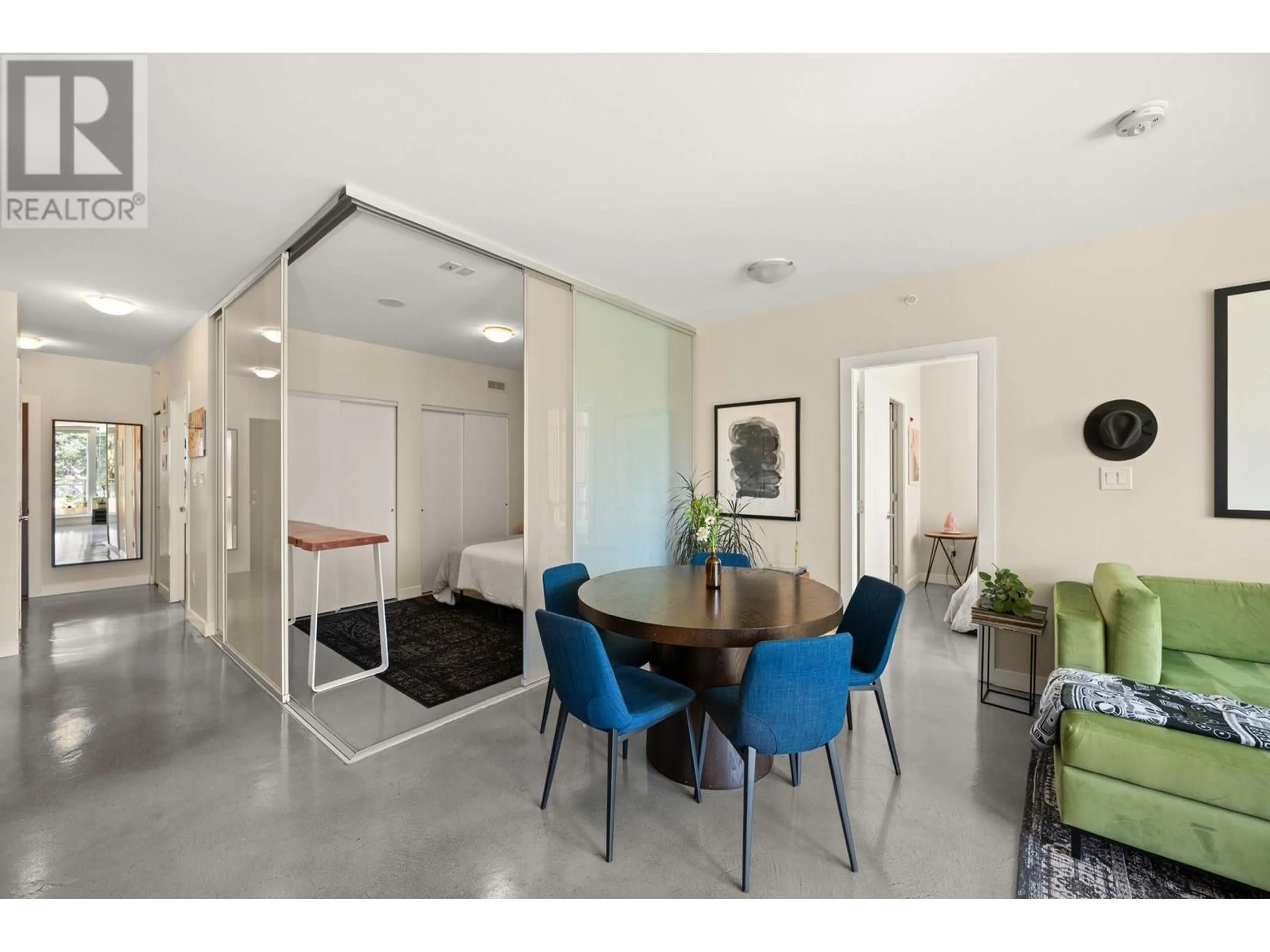 A pic of a room for 315 - 221 UNION STREET, Vancouver British Columbia V6A0B4