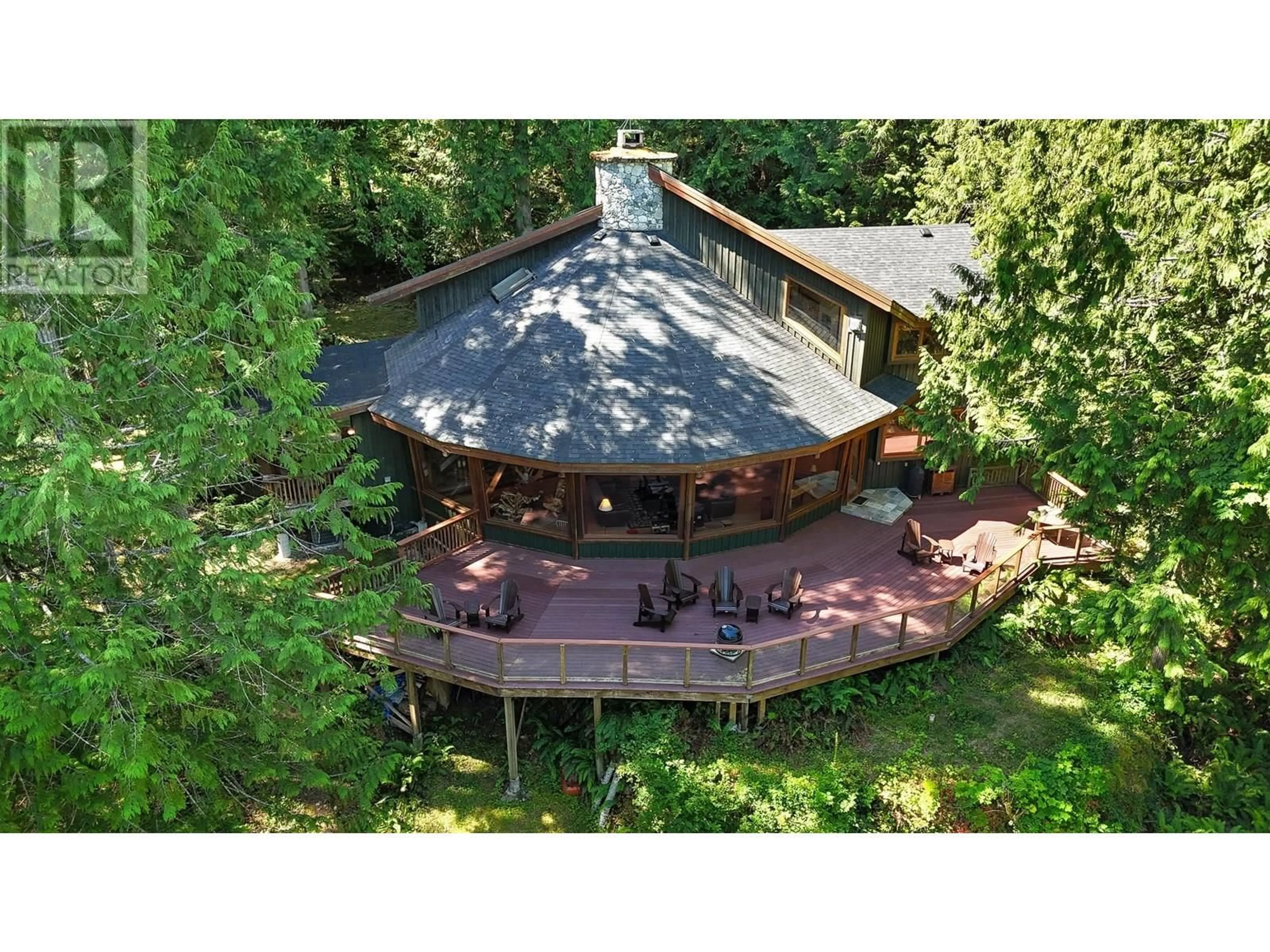 A pic from outside/outdoor area/front of a property/back of a property/a pic from drone, unknown for 12929 SUNSHINE COAST HIGHWAY, Madeira Park British Columbia V0N2H1
