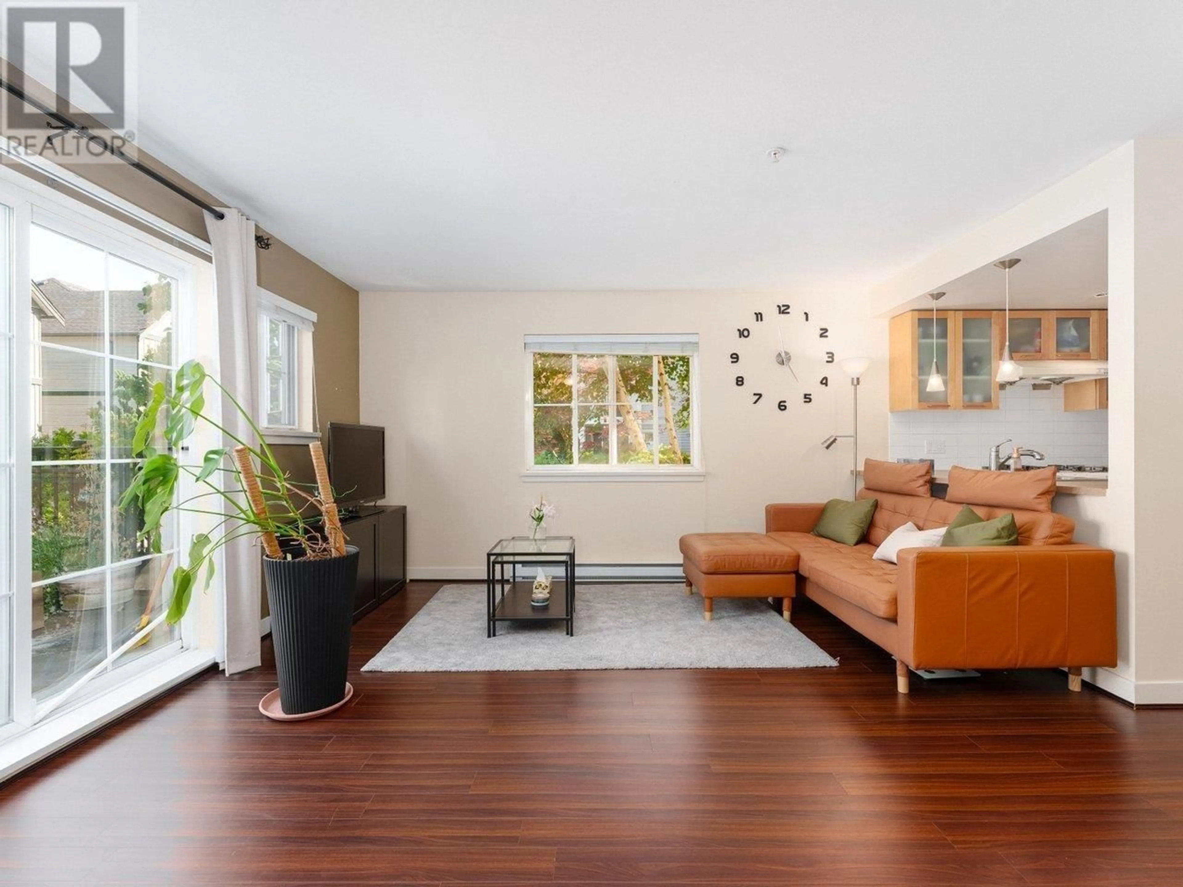 Living room with furniture, wood/laminate floor for 77 - 9339 ALBERTA ROAD, Richmond British Columbia V6Y4E3