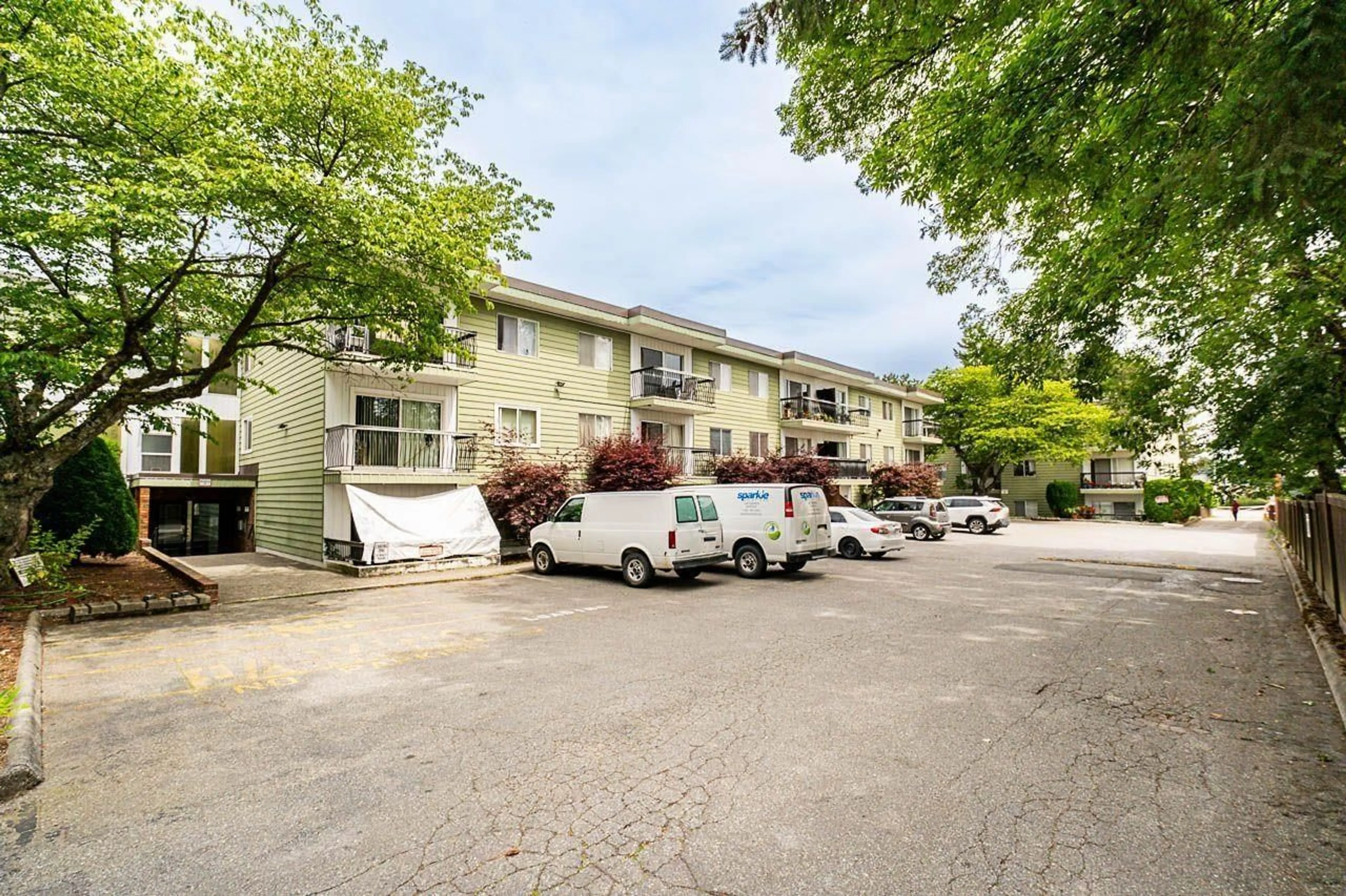 Patio, street for 135B - 8635 120, Delta British Columbia V4C6R5