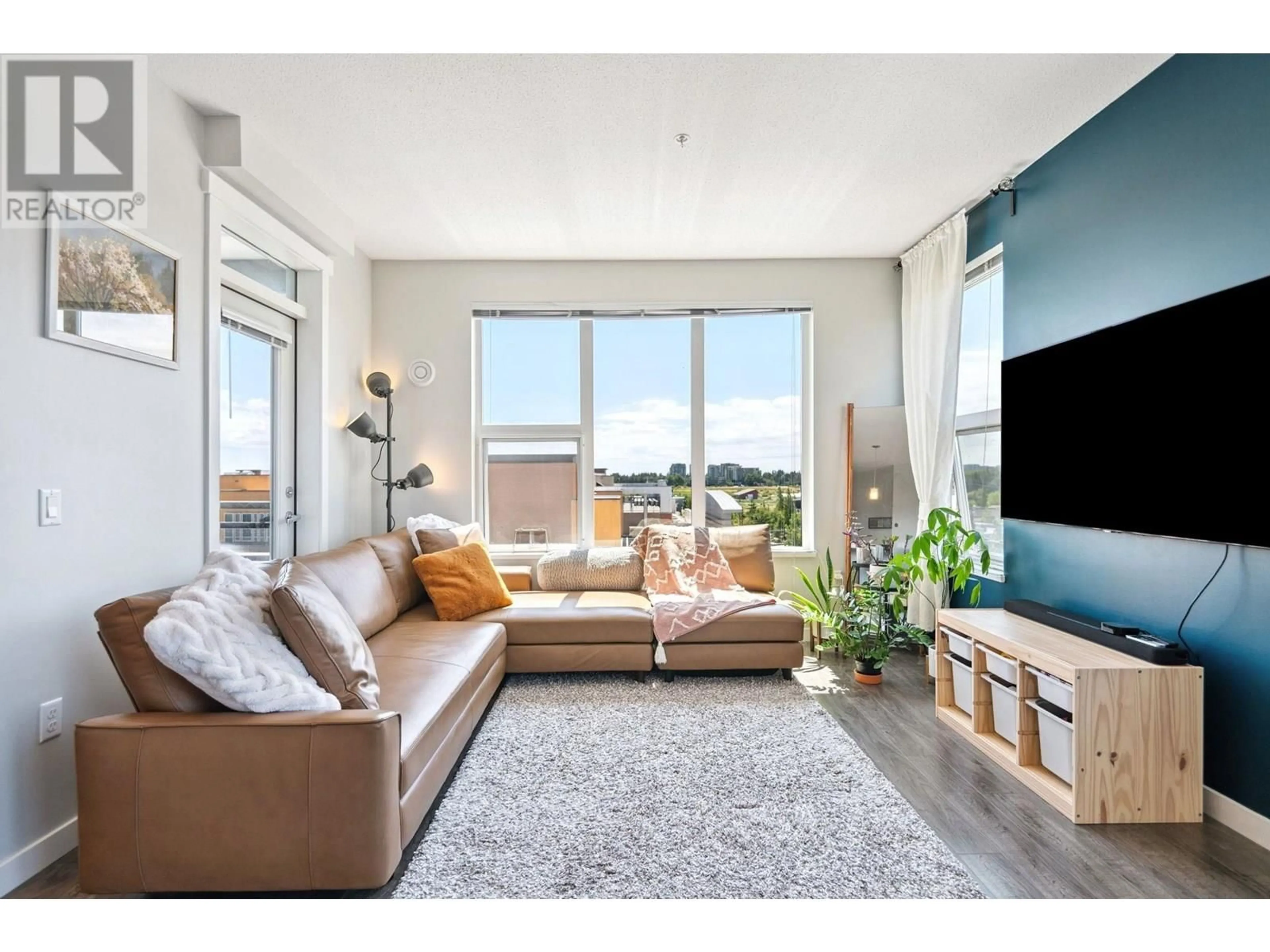 Living room with furniture, unknown for 523 - 9311 ALEXANDRA ROAD, Richmond British Columbia V6X0L8
