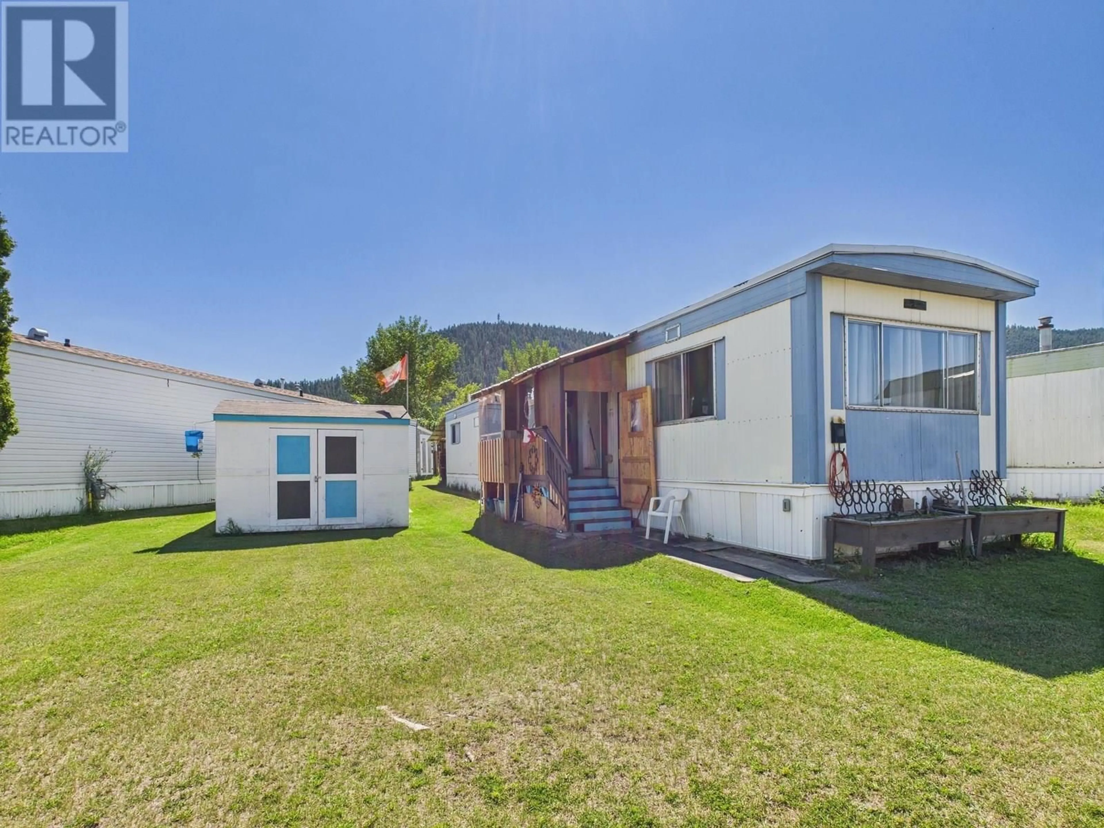 A pic from outside/outdoor area/front of a property/back of a property/a pic from drone, street for 5 - 3001 MACKENZIE AVENUE, Williams Lake British Columbia V2G3N9