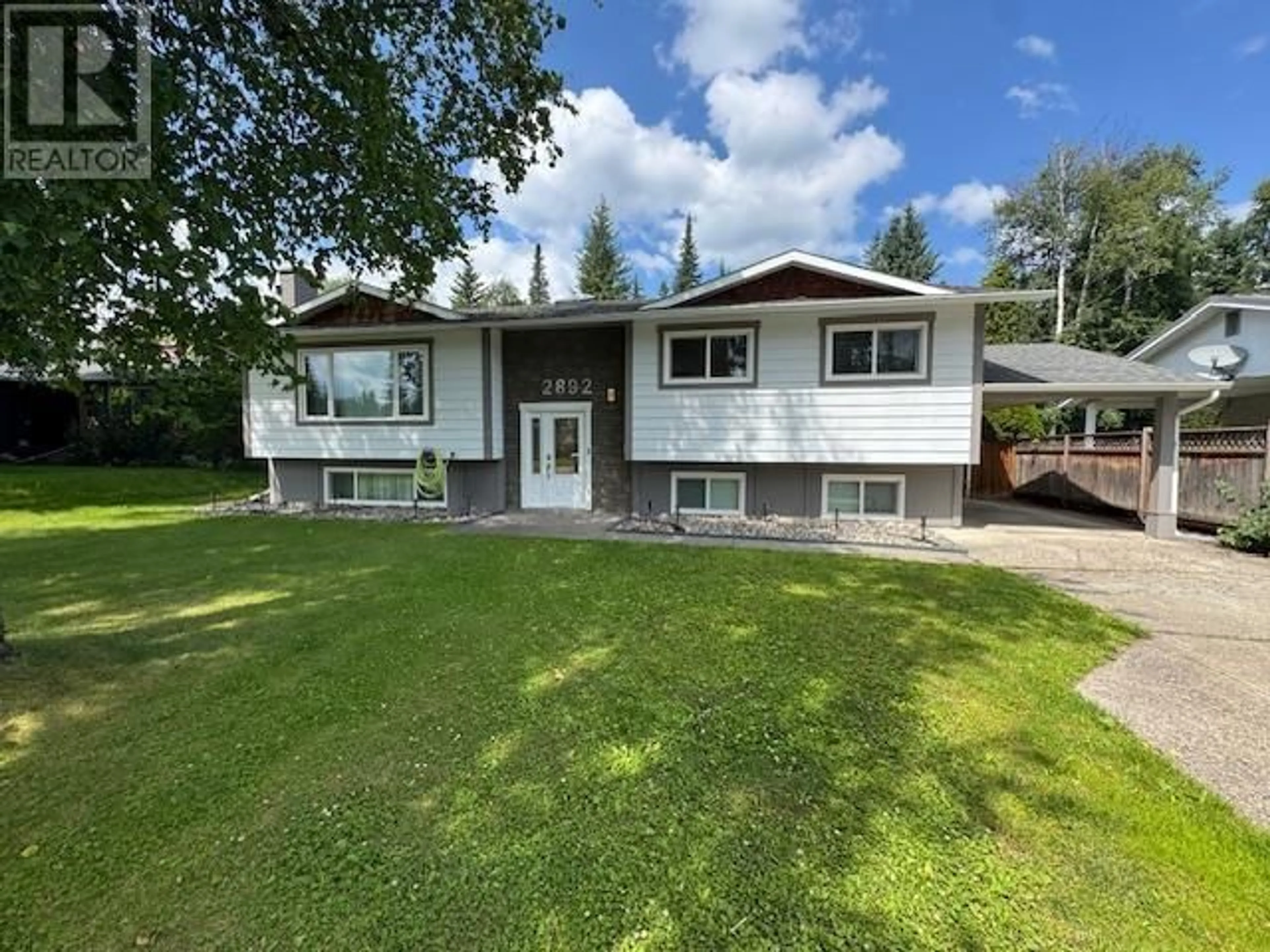 A pic from outside/outdoor area/front of a property/back of a property/a pic from drone, unknown for 2892 MCGILL CRESCENT, Prince George British Columbia V2N1Z6