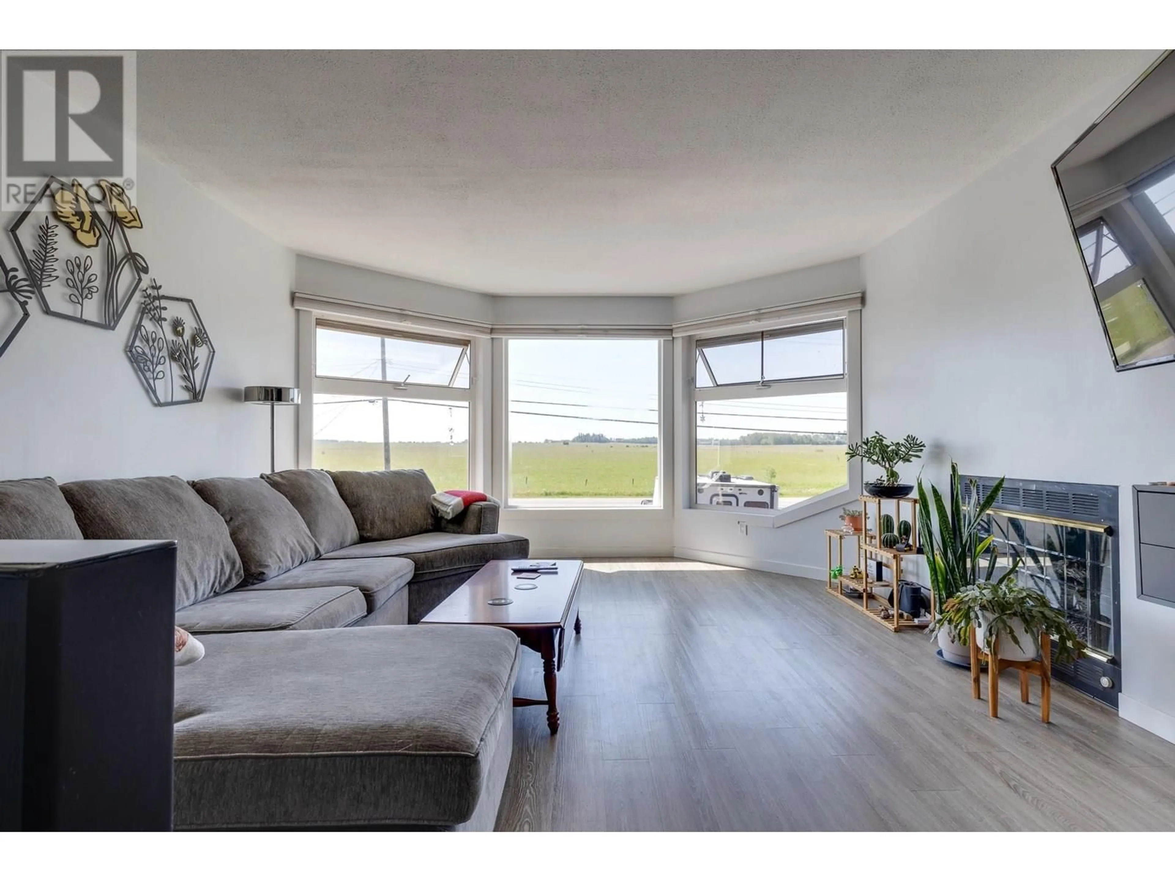 Living room with furniture, unknown for 4622 GISCOME ROAD, Prince George British Columbia V2N6S6