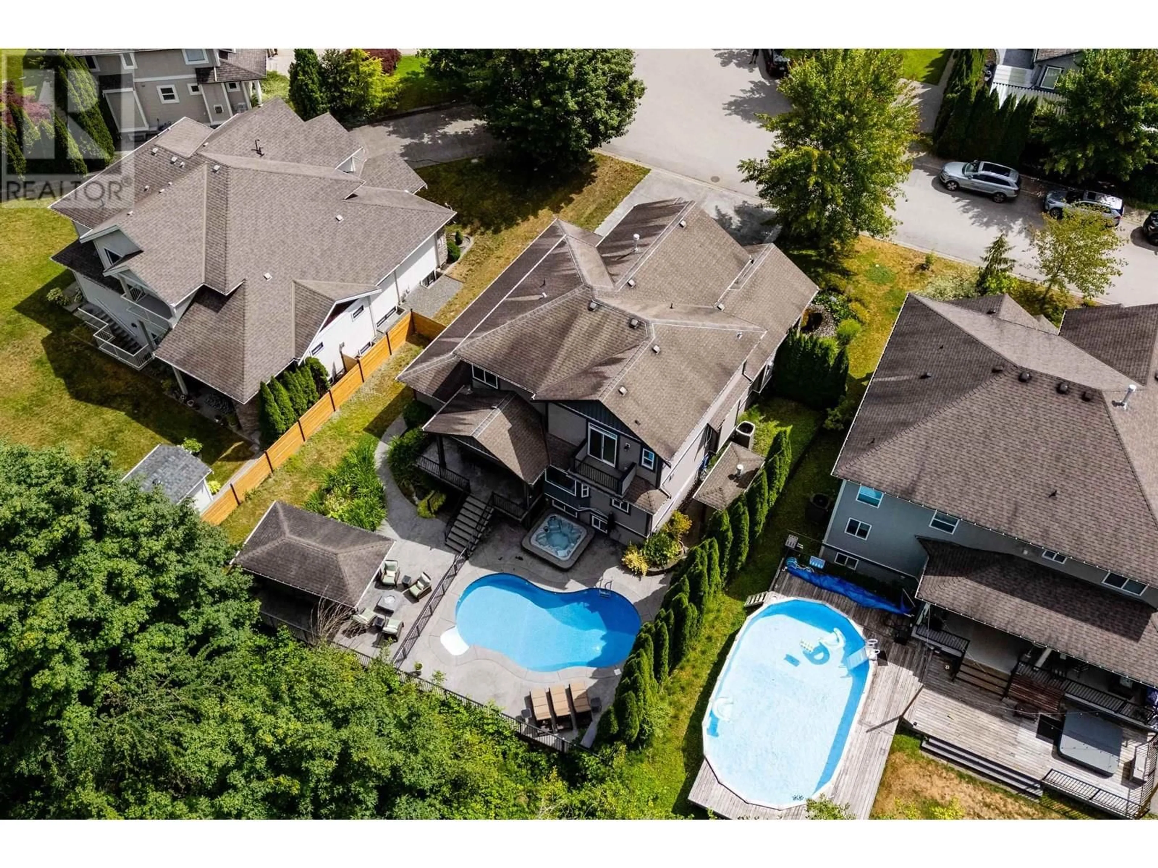 A pic from outside/outdoor area/front of a property/back of a property/a pic from drone, street for 11369 241A STREET, Maple Ridge British Columbia V2W0A3