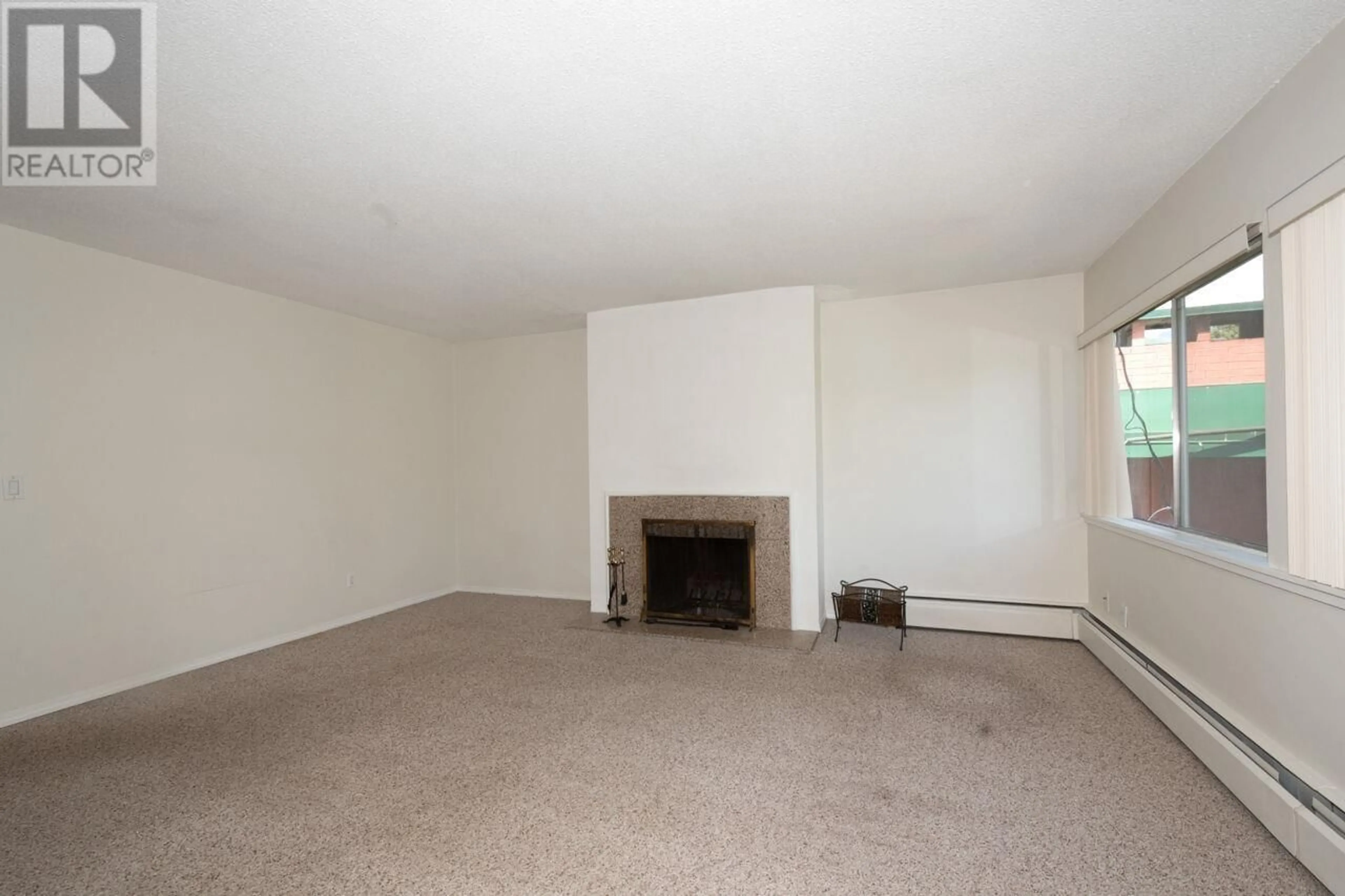 A pic of a room for 842 WESTVIEW CRESCENT, North Vancouver British Columbia V7N3Y1