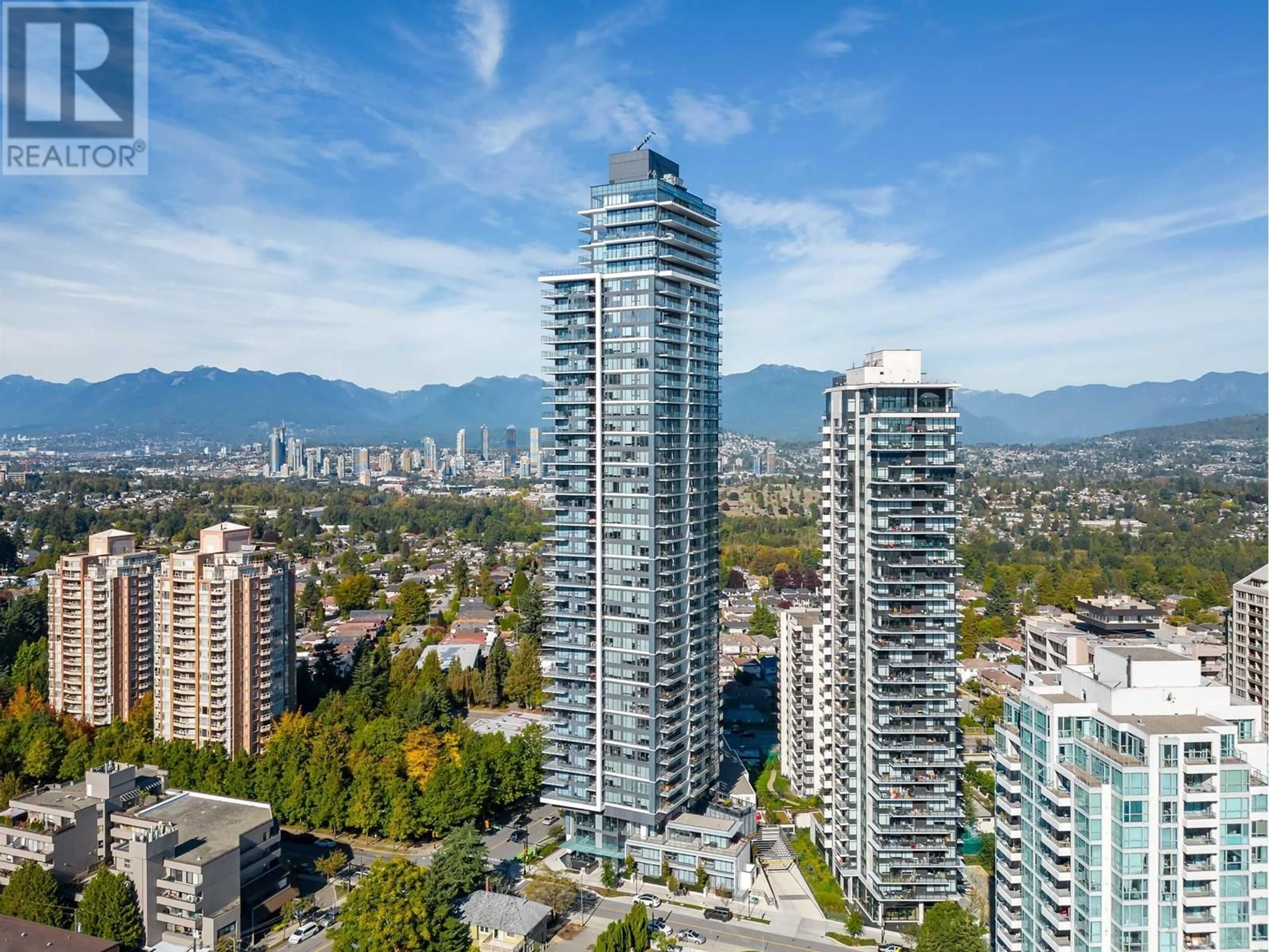 A pic from outside/outdoor area/front of a property/back of a property/a pic from drone, city buildings view from balcony for 2206 - 4711 HAZEL STREET, Burnaby British Columbia V5H0J9