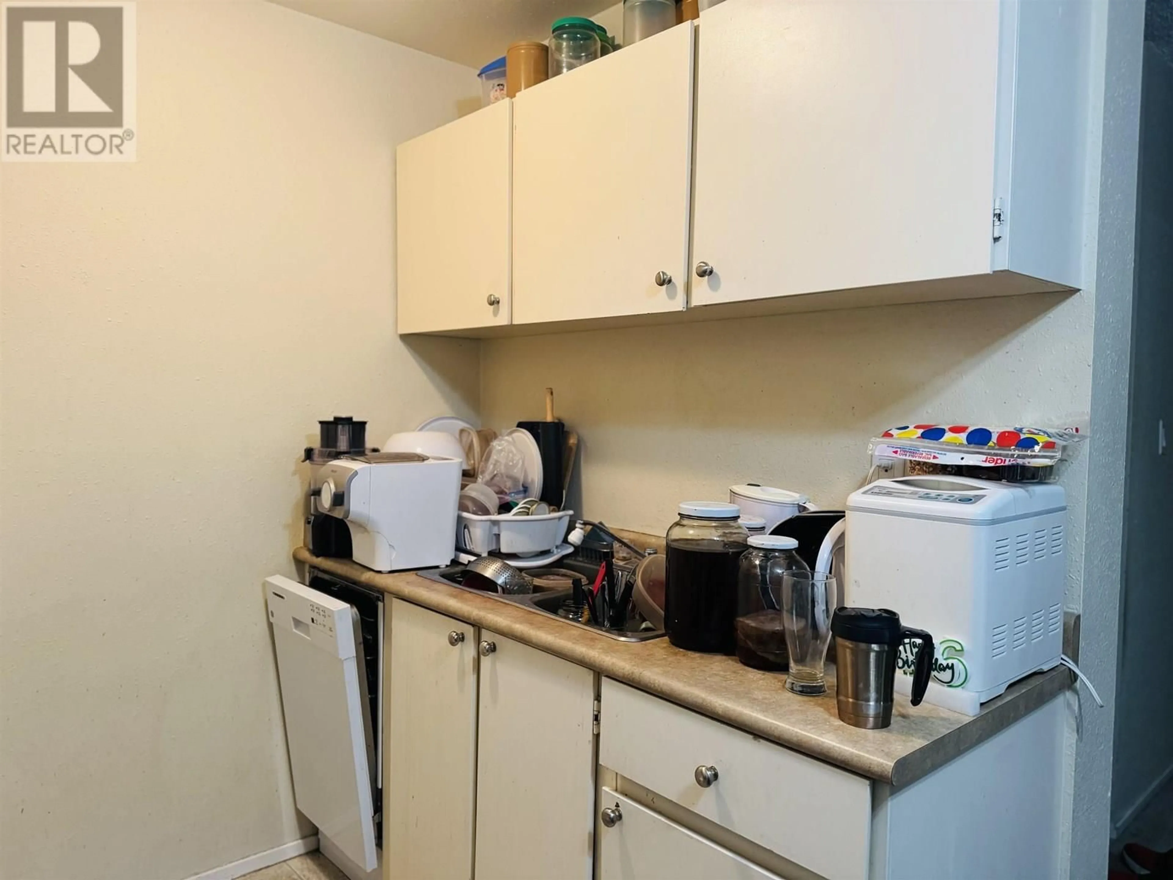 Standard kitchen, unknown for 311 - 282 BROADWAY AVENUE, Williams Lake British Columbia V2G4J8