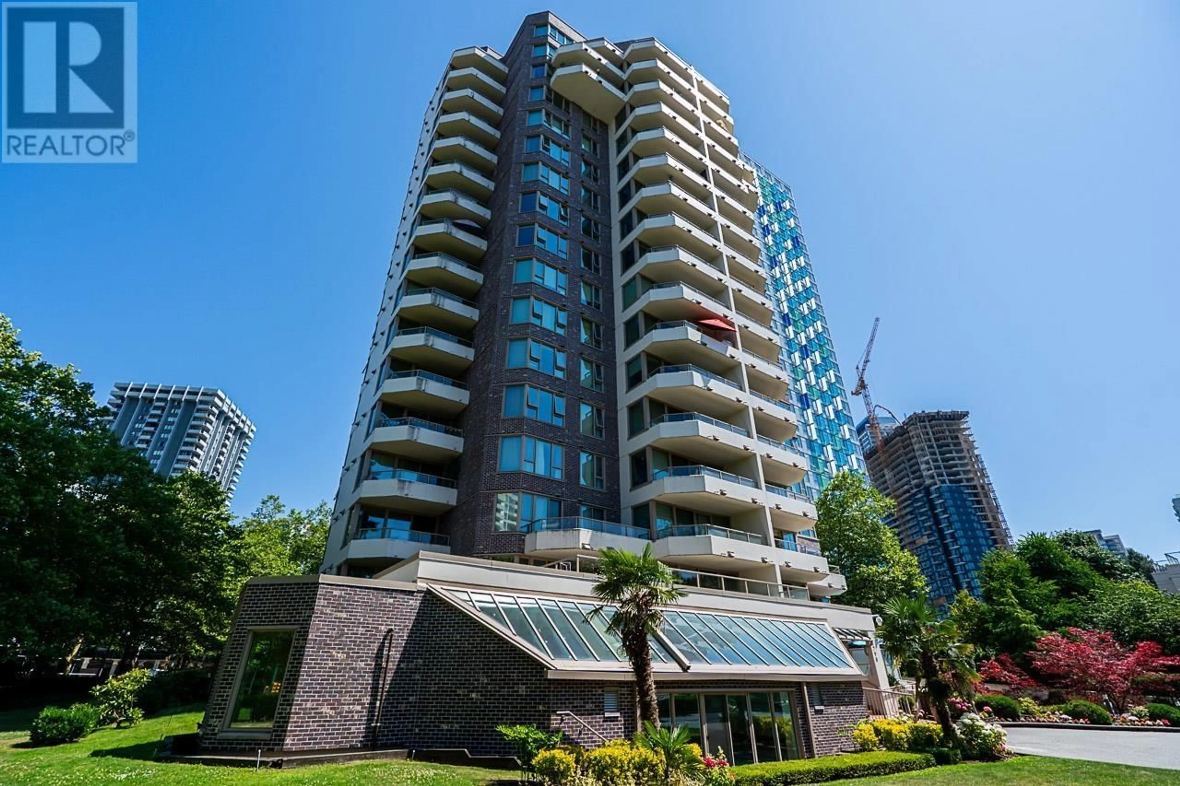 Unknown for 303 - 5790 PATTERSON AVENUE, Burnaby British Columbia V5H4H6