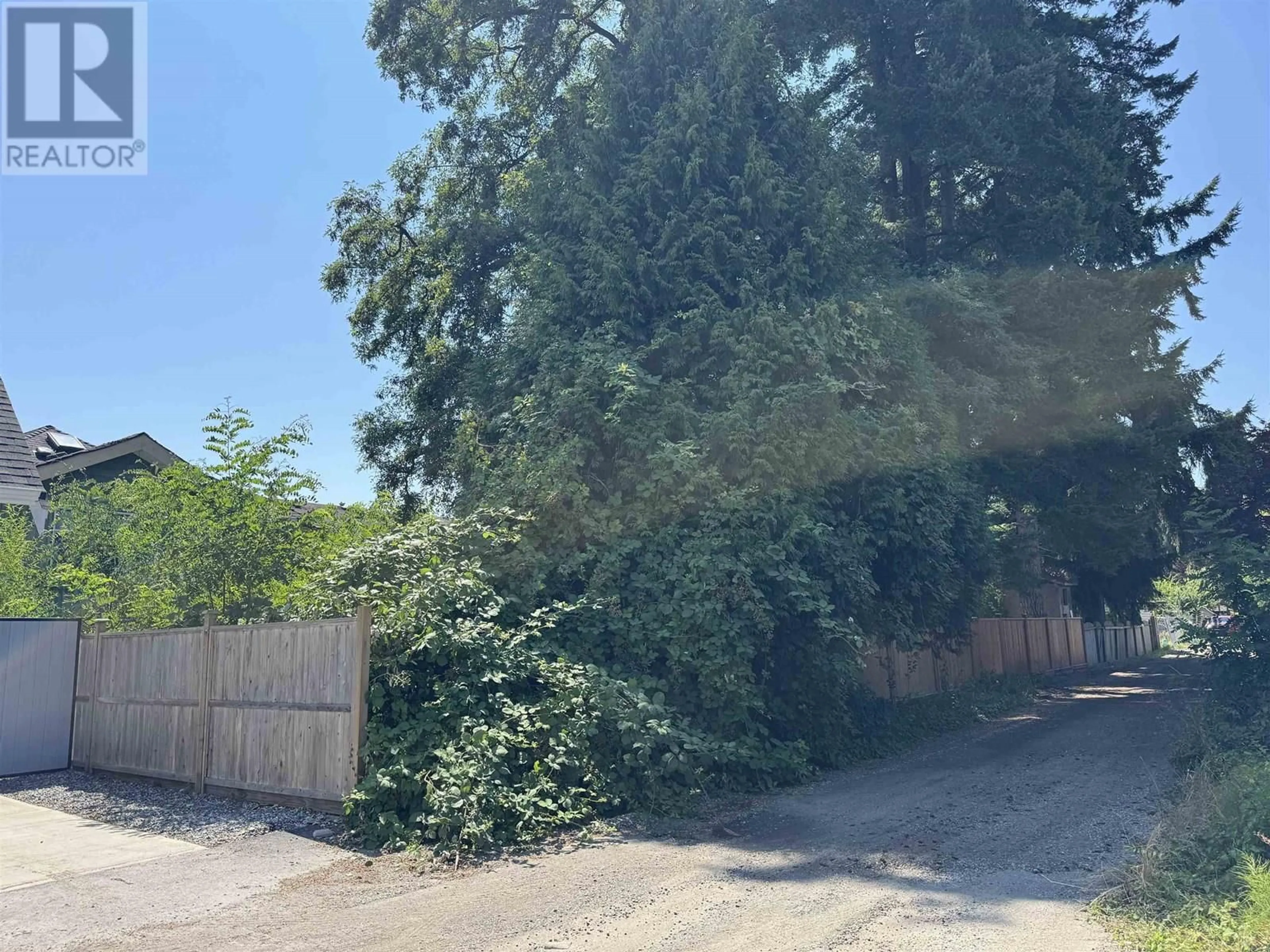 A pic from outside/outdoor area/front of a property/back of a property/a pic from drone, street for 1747 MORGAN AVENUE, Port Coquitlam British Columbia V3C1J6