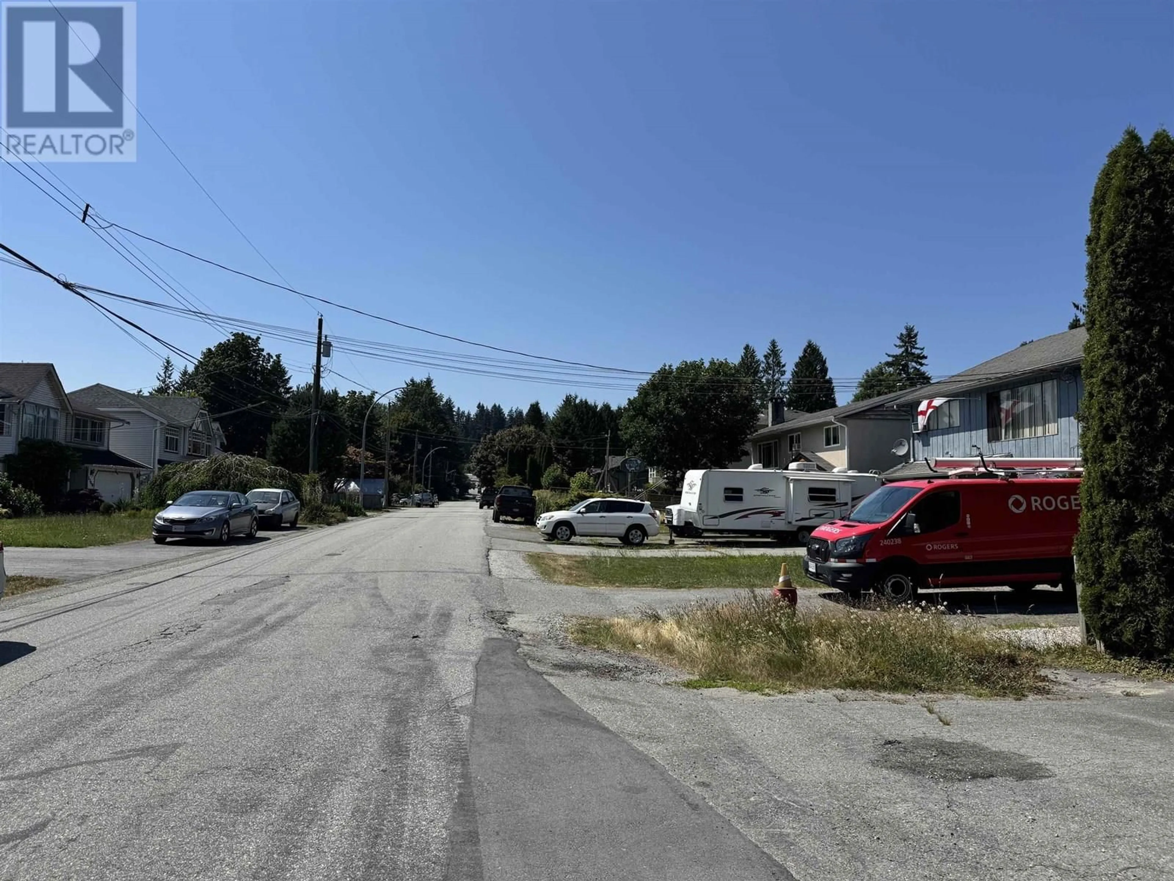Parking for 1747 MORGAN AVENUE, Port Coquitlam British Columbia V3C1J6
