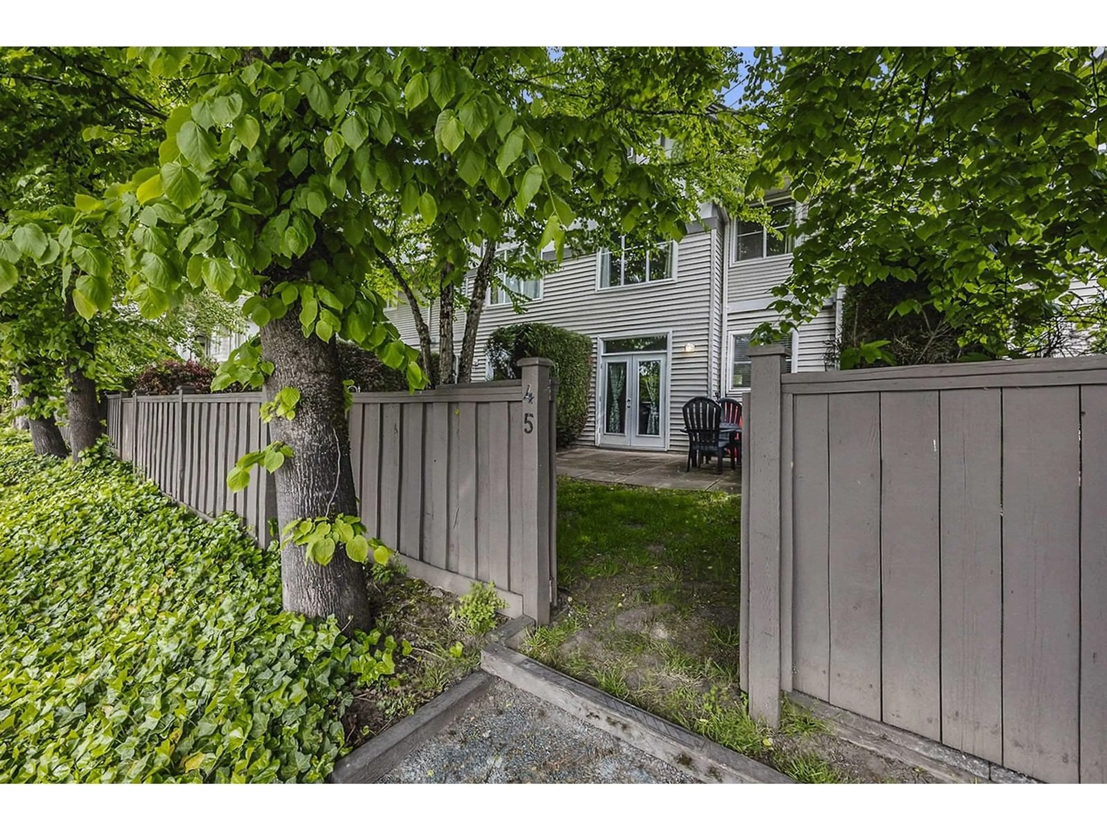 Unknown for 45 - 6465 184A, Surrey British Columbia V3S8X9