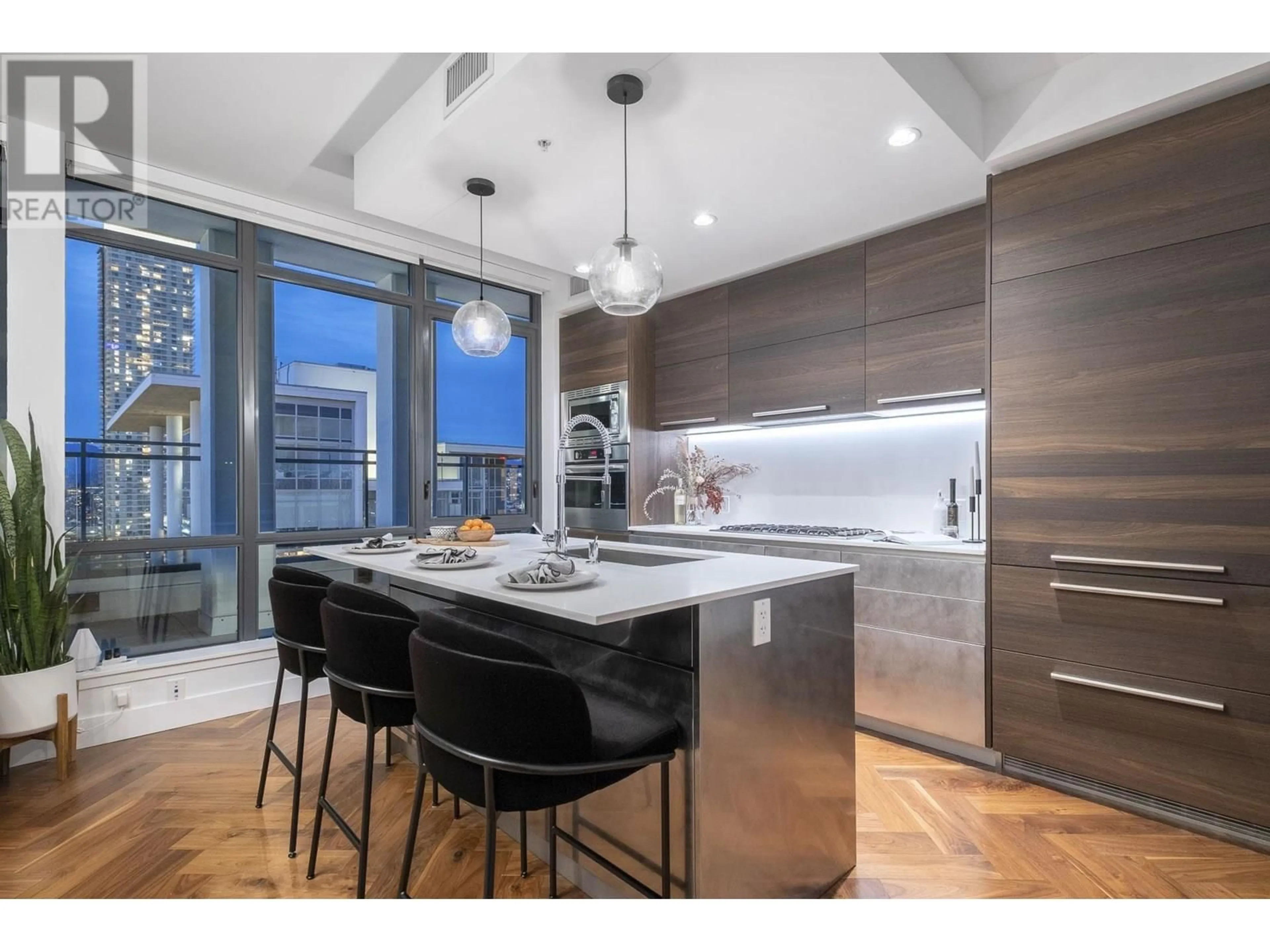 Contemporary kitchen, unknown for 2703 - 2378 ALPHA AVENUE, Burnaby British Columbia V5C0K2