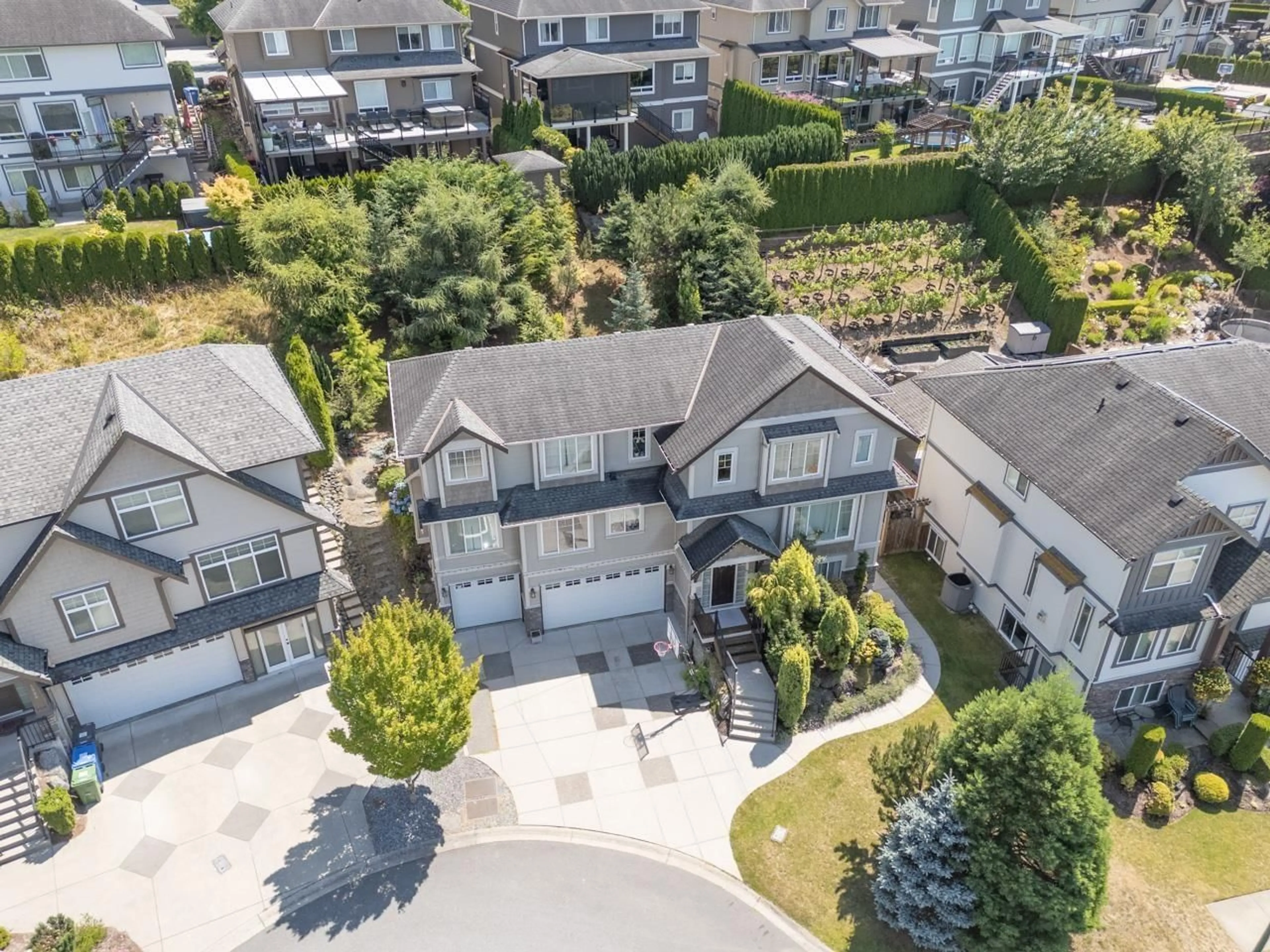 A pic from outside/outdoor area/front of a property/back of a property/a pic from drone, street for 3980 KALEIGH, Abbotsford British Columbia V3G3E3