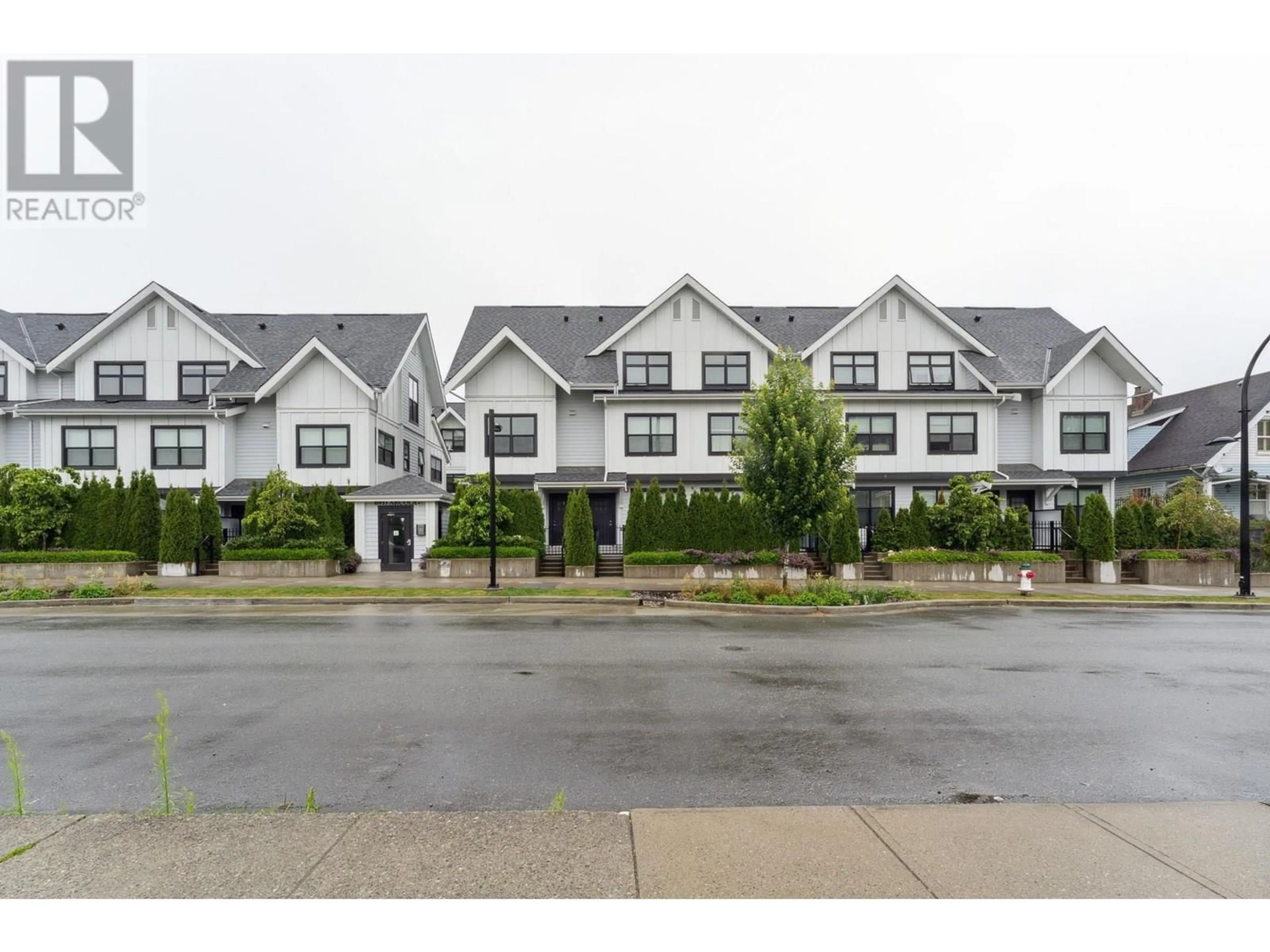 Unknown for 302 - 6933 ARCOLA STREET, Burnaby British Columbia V5E1H5