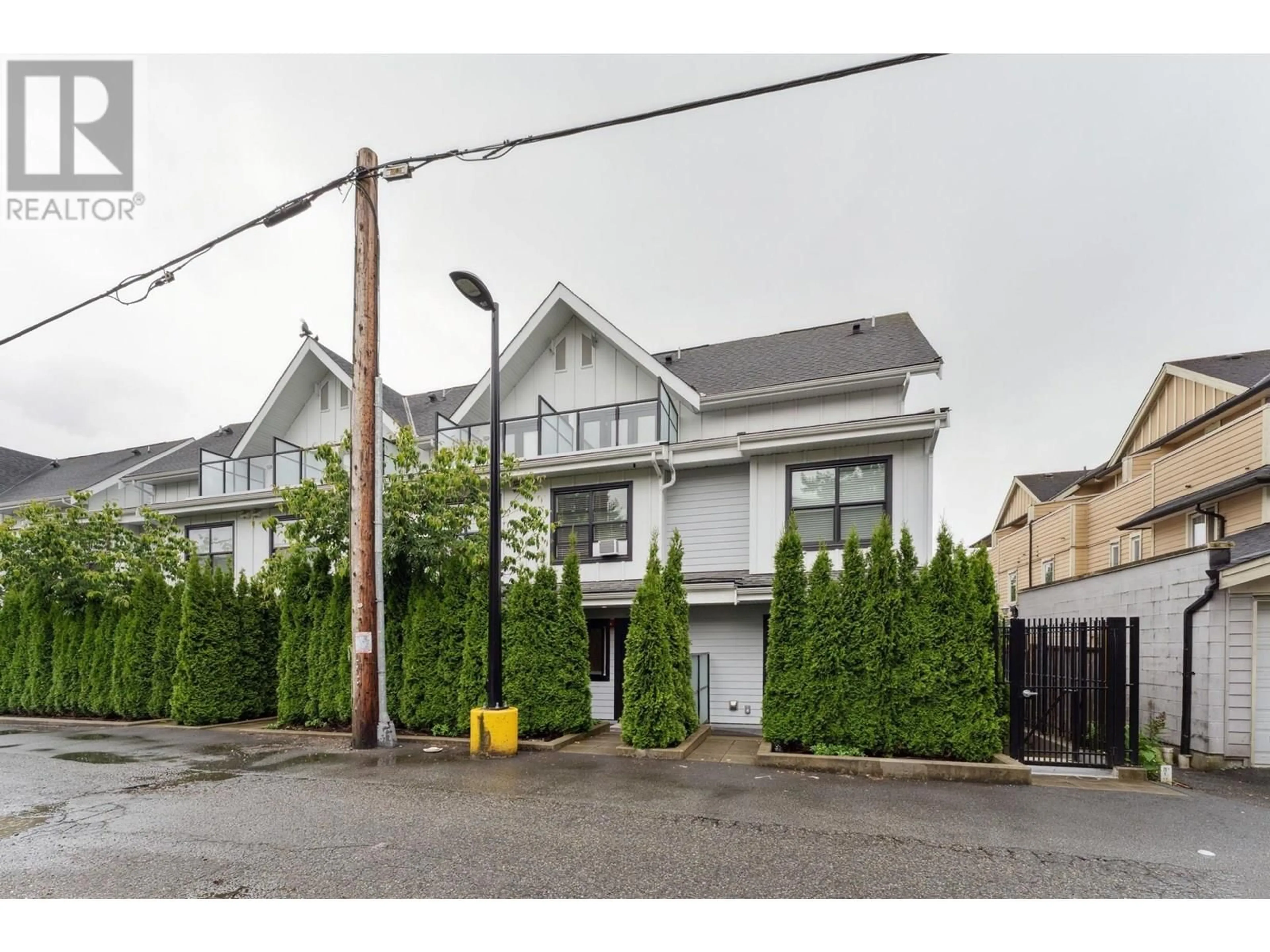 Unknown for 302 - 6933 ARCOLA STREET, Burnaby British Columbia V5E1H5