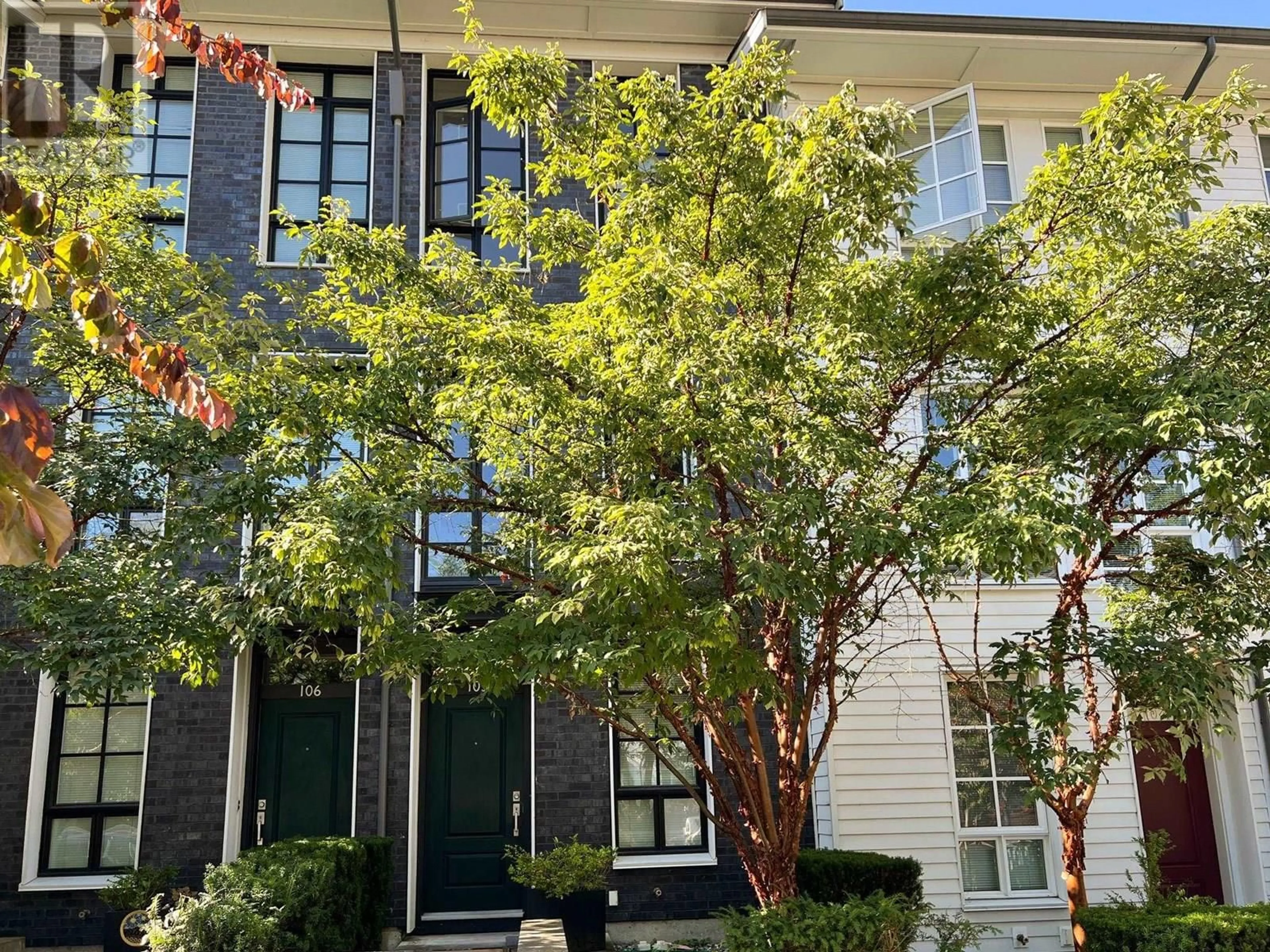 Unknown for 105 - 548 FOSTER AVENUE, Coquitlam British Columbia V3J0E2
