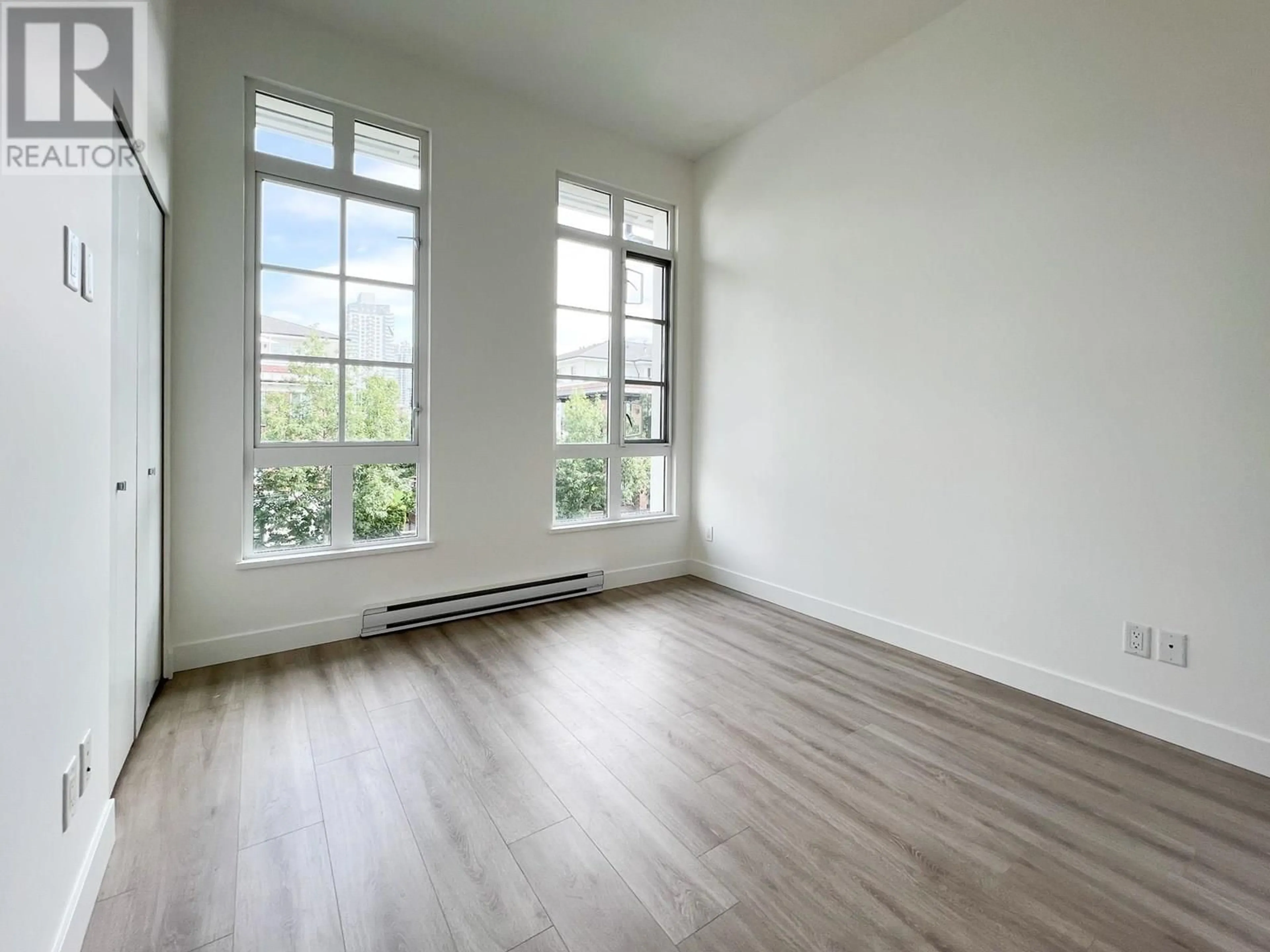 A pic of a room for 105 - 548 FOSTER AVENUE, Coquitlam British Columbia V3J0E2