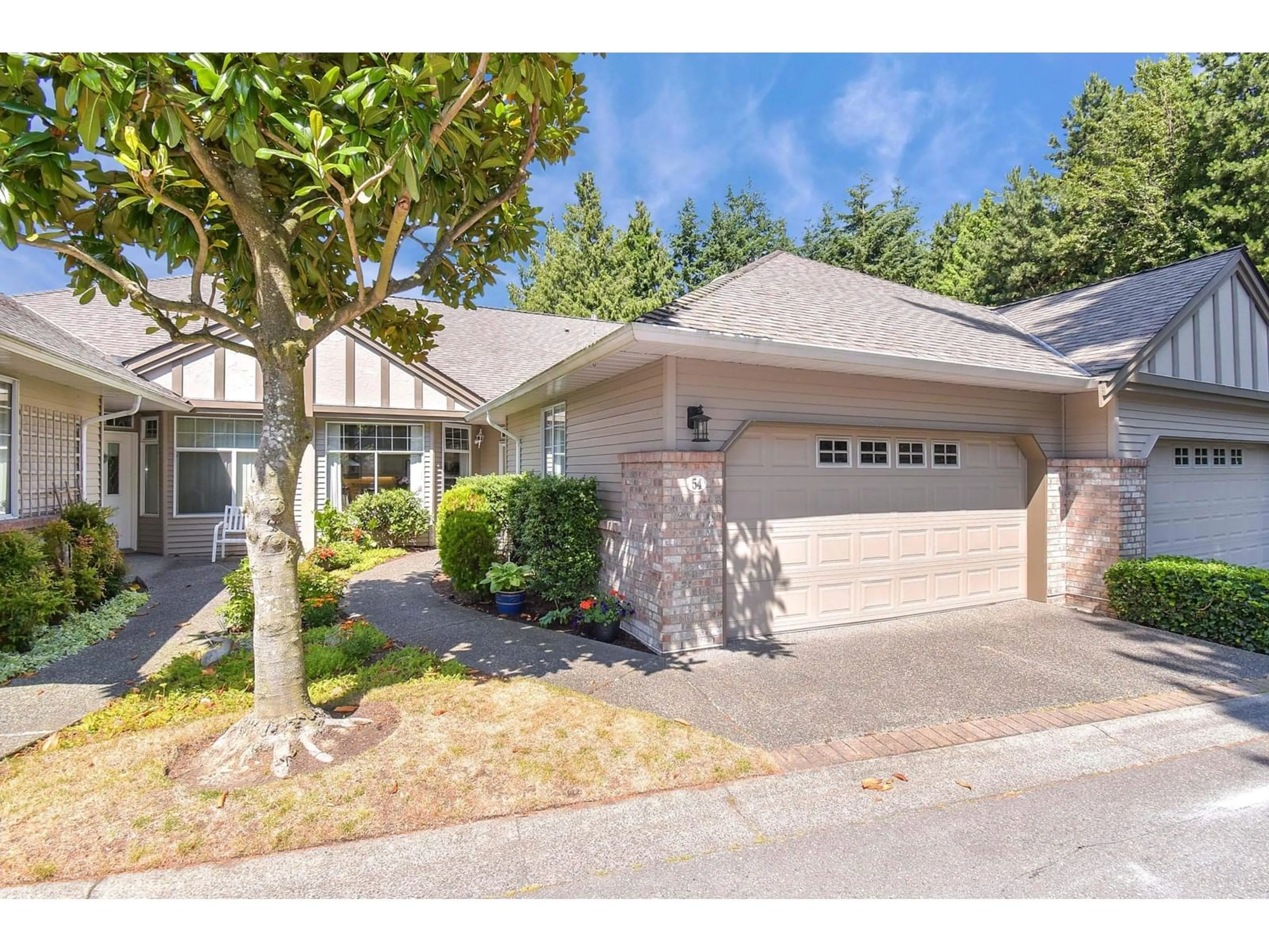 Unknown for 54 - 2533 152, Surrey British Columbia V4P1N4