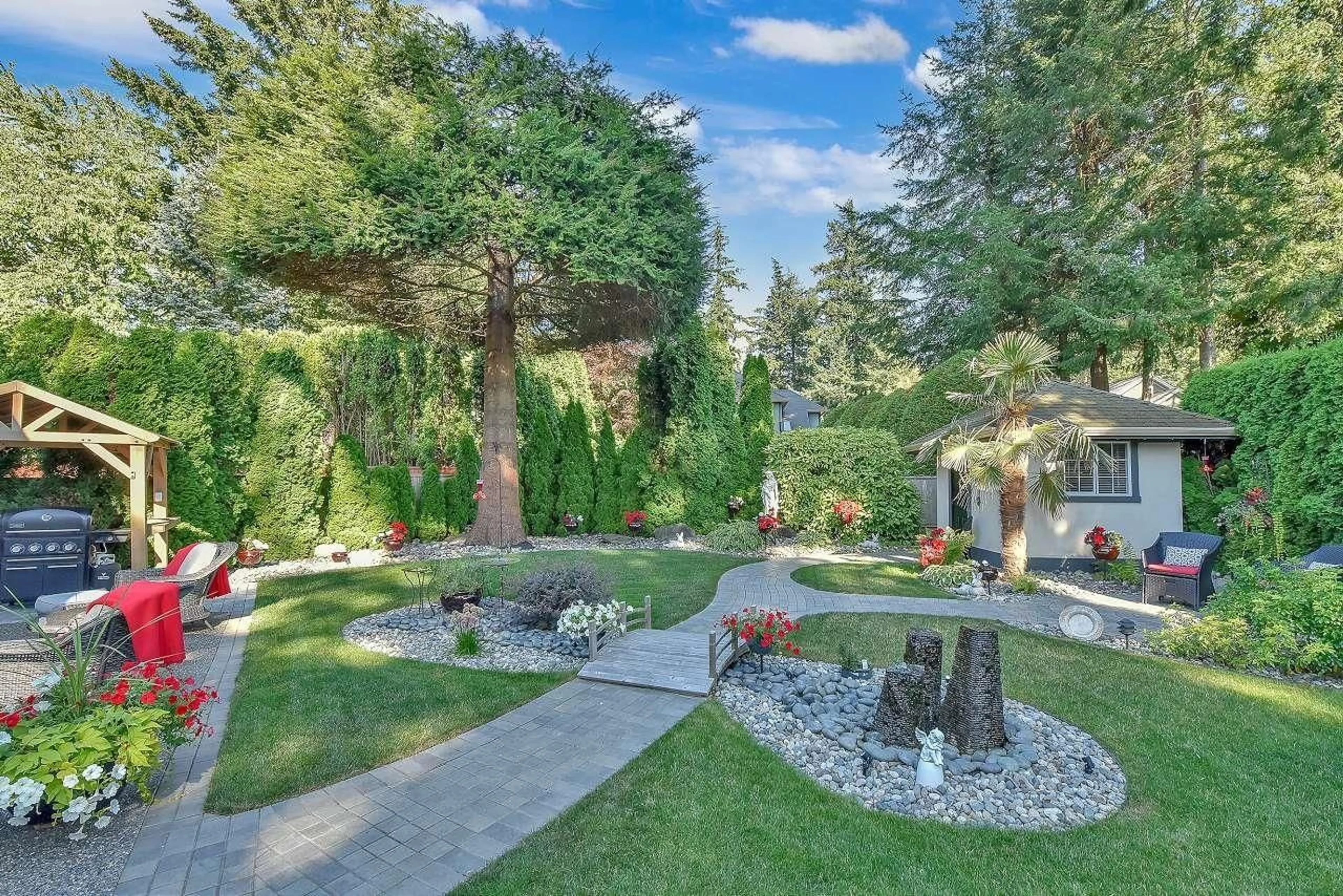 Patio, unknown for 2316 140A, Surrey British Columbia V4A9V3