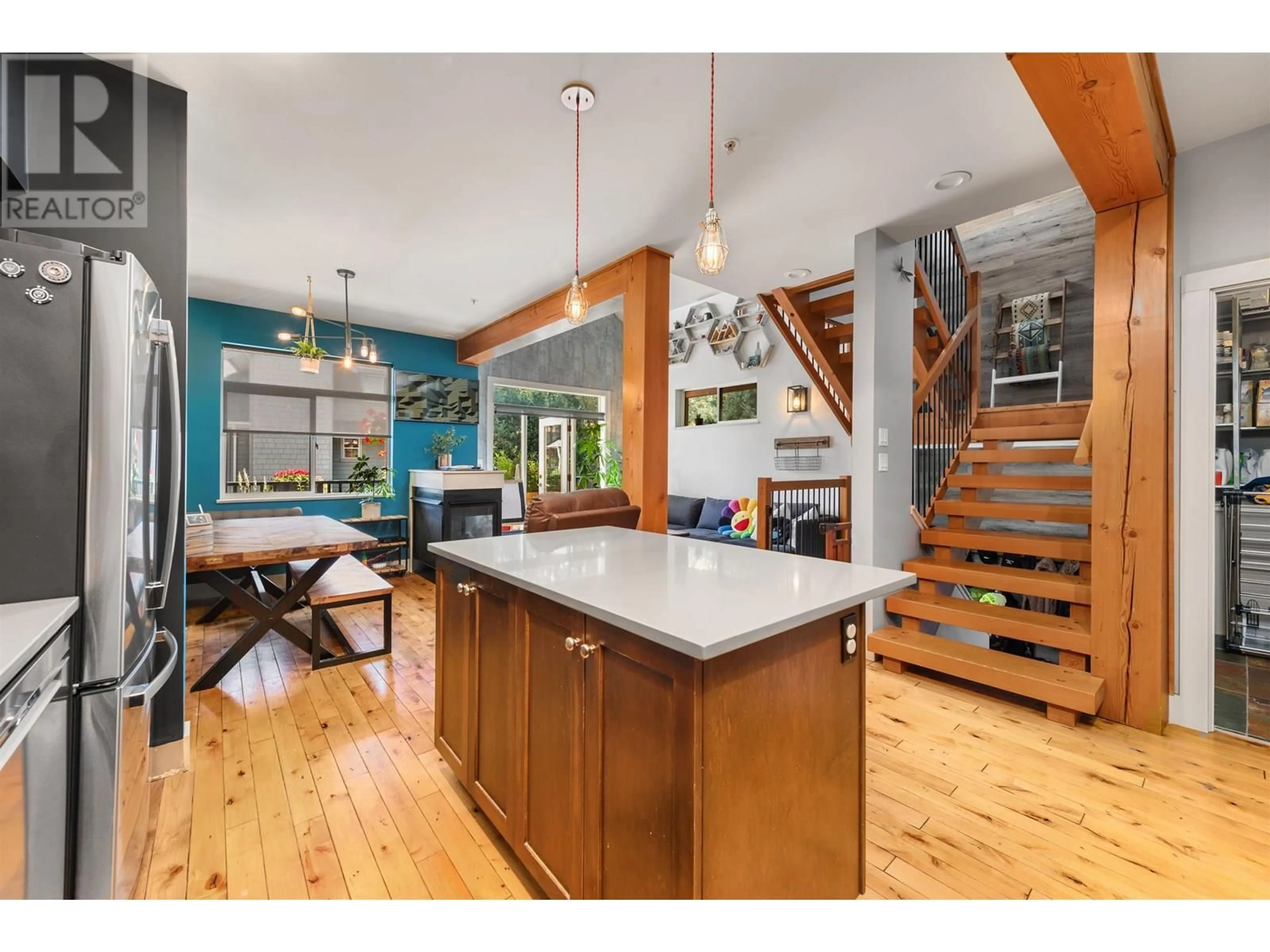 Open concept kitchen, unknown for 28 - 39758 GOVERNMENT ROAD, Squamish British Columbia V8B0G3