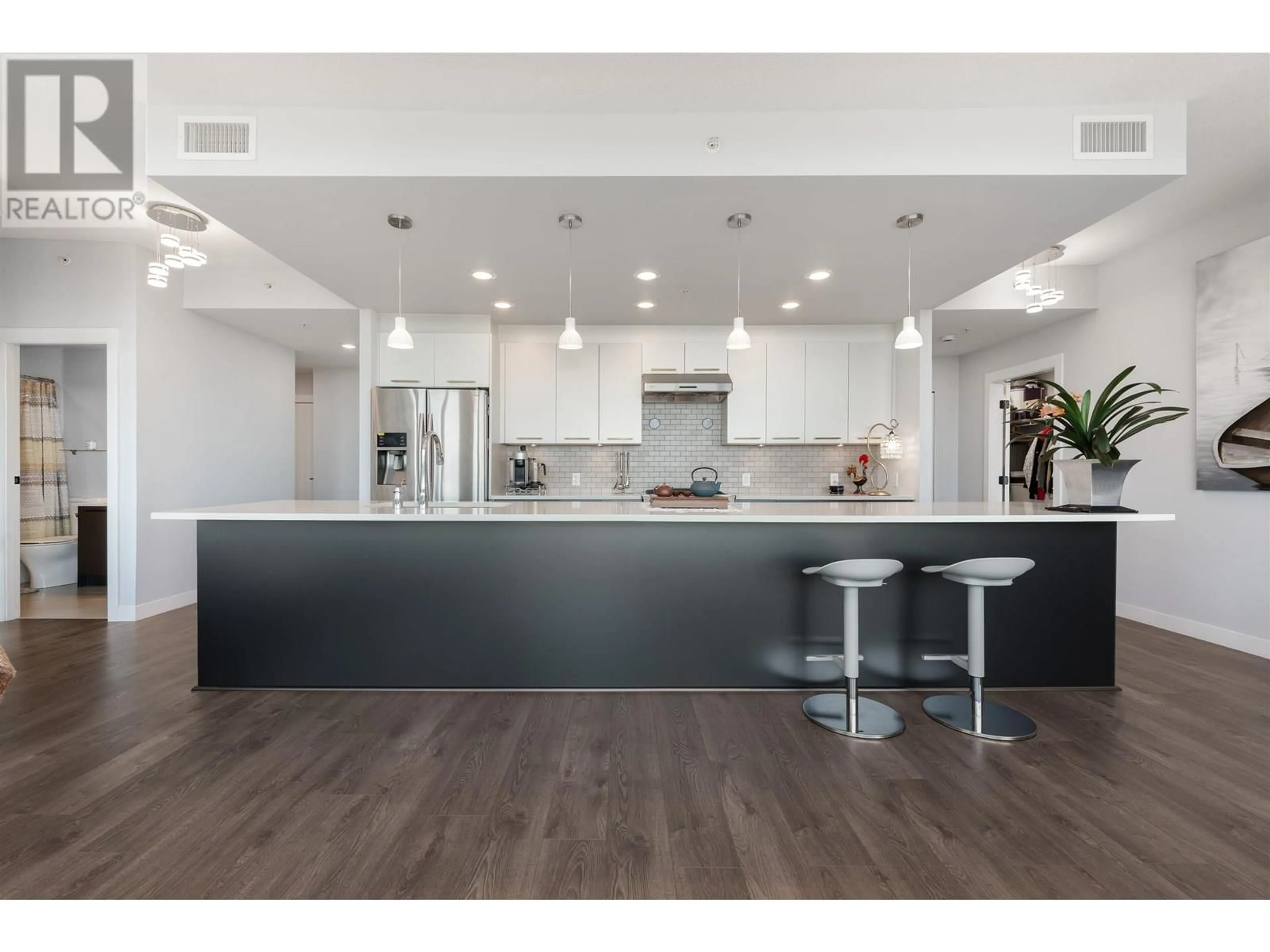 Contemporary kitchen, unknown for 1803 - 8333 ANDERSON ROAD, Richmond British Columbia V6Y0E2