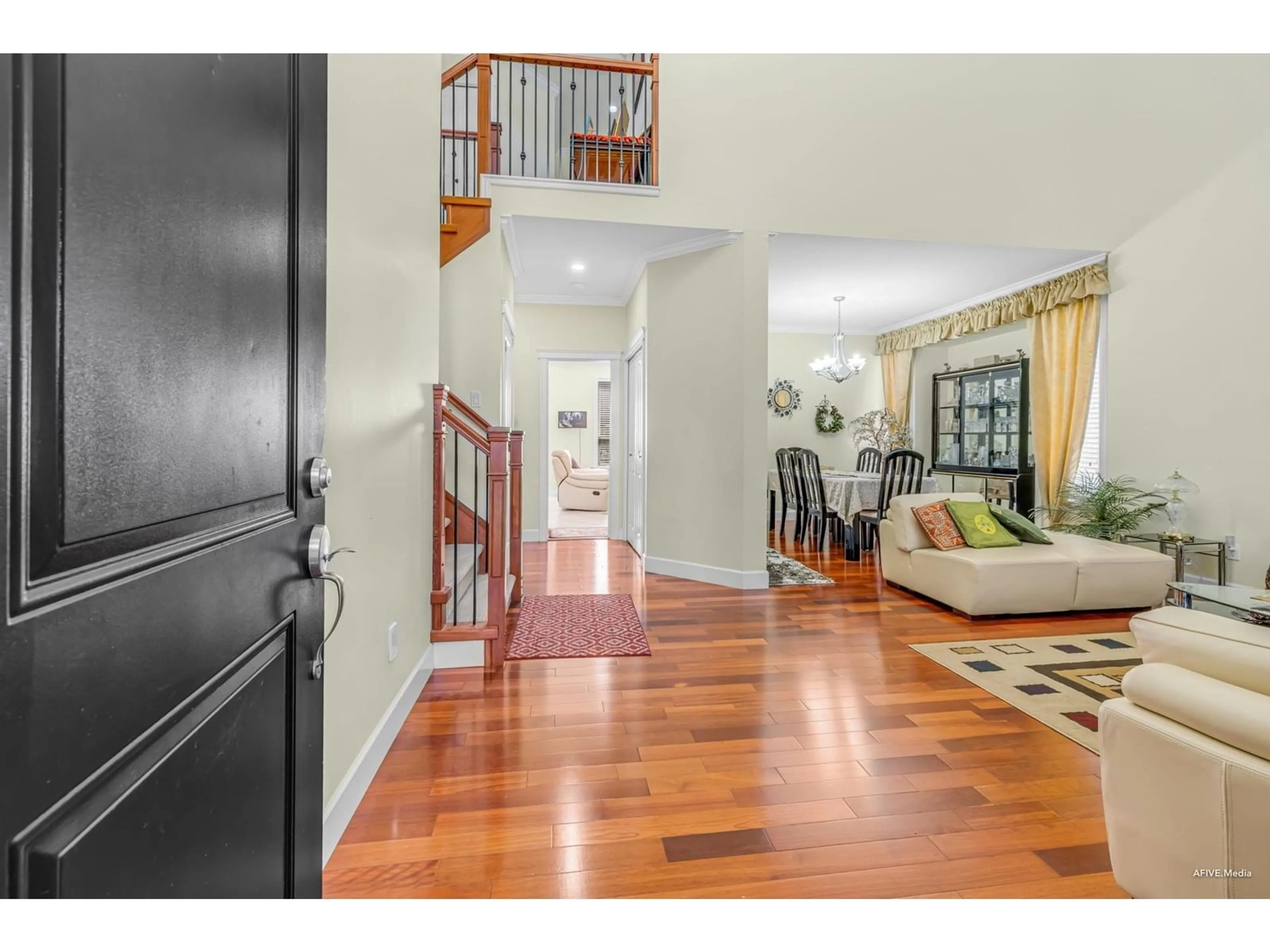 Indoor entryway for 14658 76B, Surrey British Columbia V3S2T3