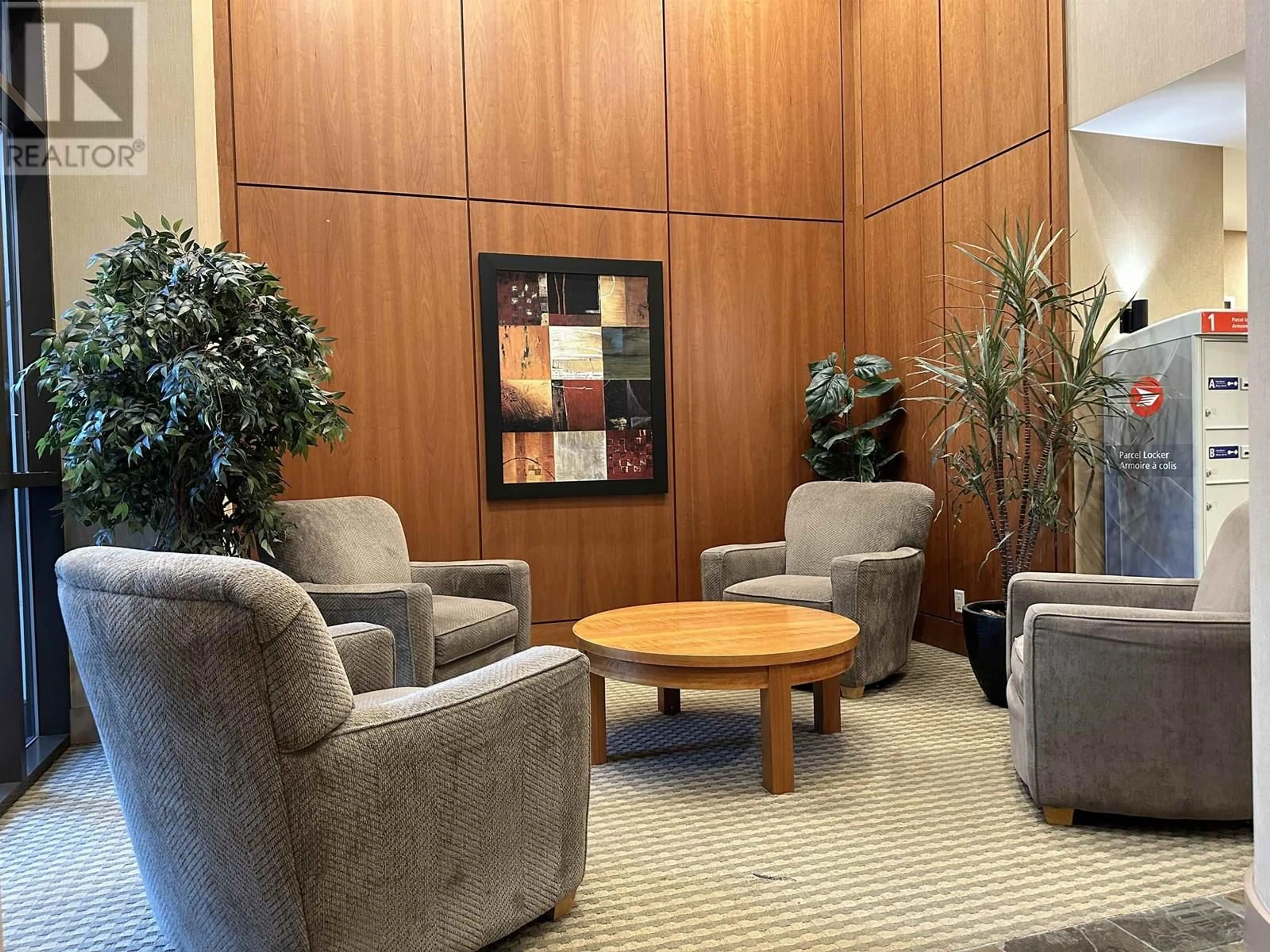 Lobby for 604 - 2138 MADISON AVENUE, Burnaby British Columbia V5C6T6