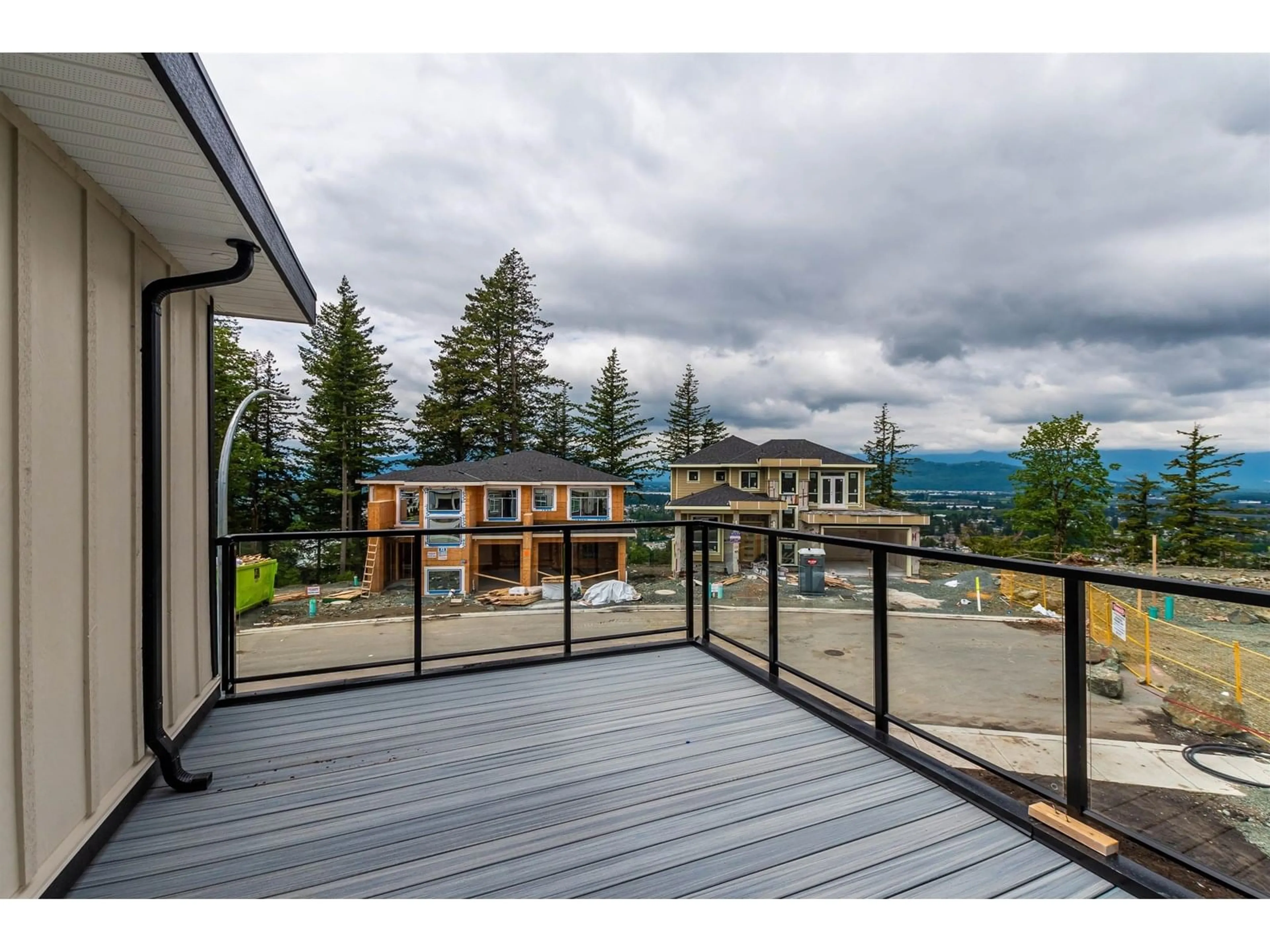 A pic from outside/outdoor area/front of a property/back of a property/a pic from drone, mountain view for 46065 CRESTVIEW DRIVE, Chilliwack British Columbia V2R6G4