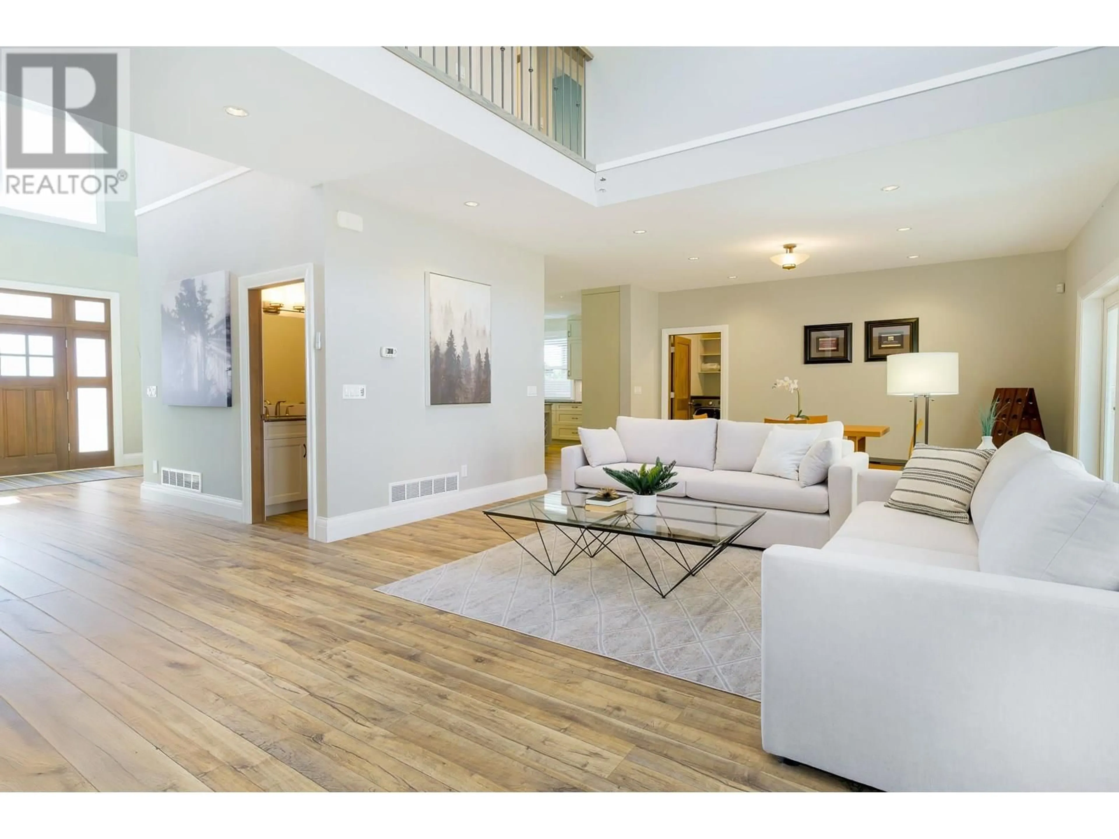 Living room with furniture, wood/laminate floor for 1055 CHARLAND AVENUE, Coquitlam British Columbia V3K3K8