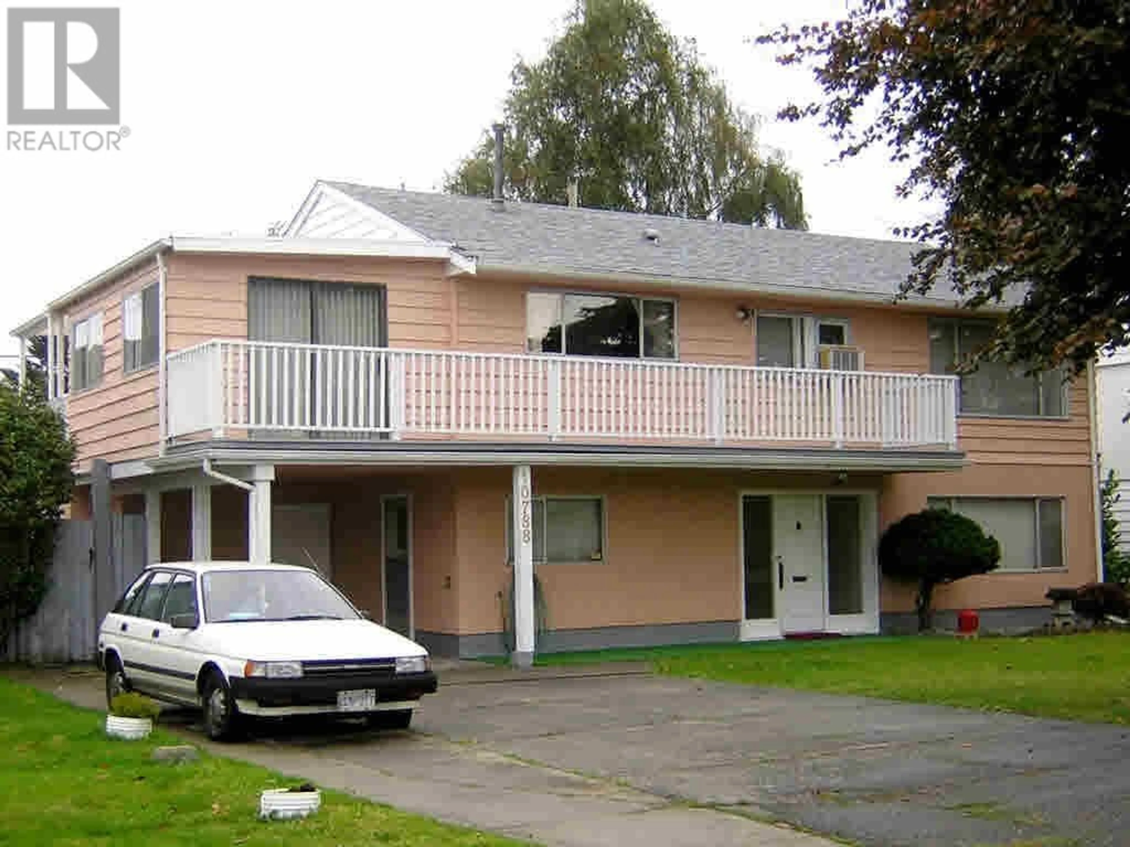 Home with vinyl exterior material, street for 10788 DENNIS CRESCENT, Richmond British Columbia V7A3S1
