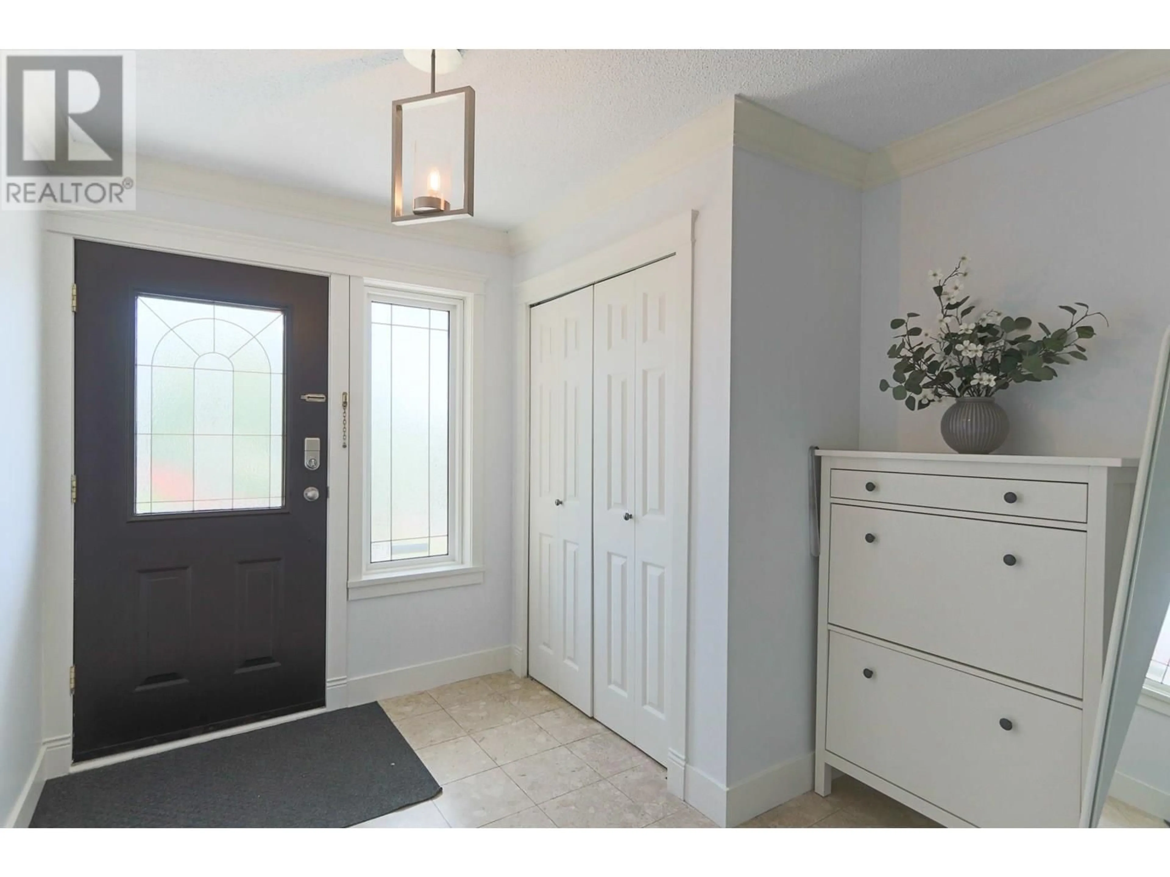 Indoor entryway for 2939 KEETS DRIVE, Coquitlam British Columbia V3C4S6
