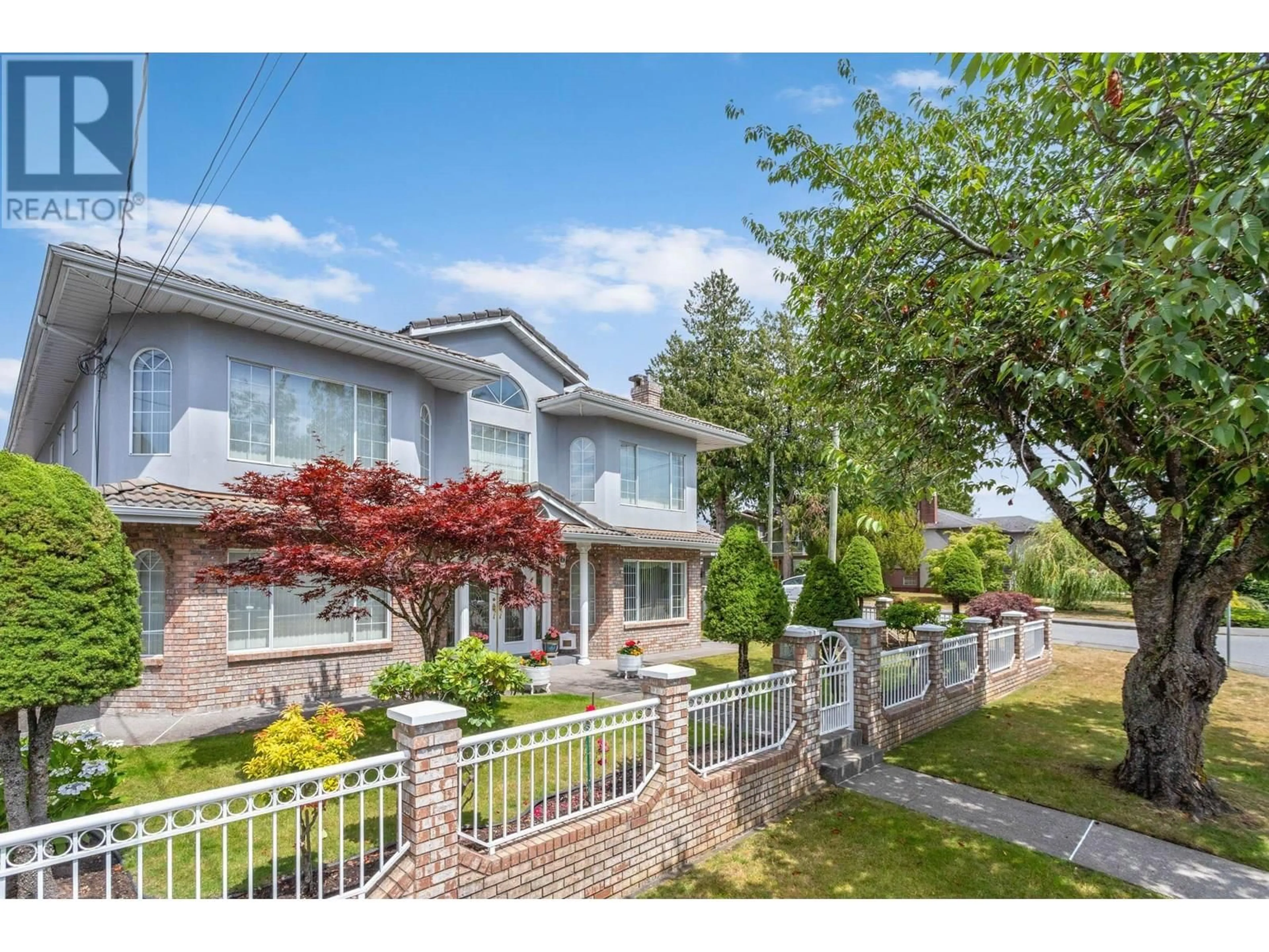 Unknown for 5889 NEVILLE STREET, Burnaby British Columbia V5J2J3