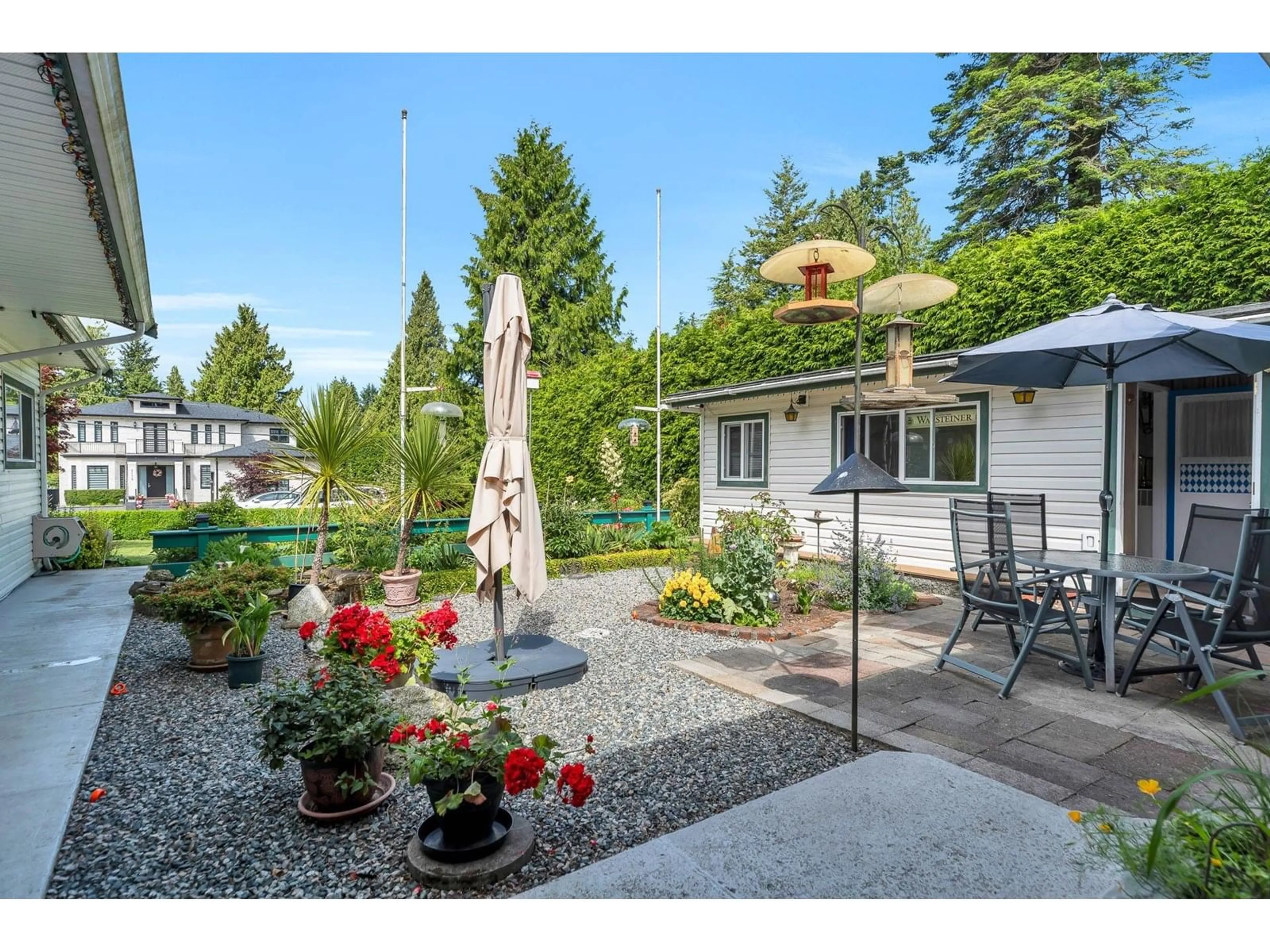 Patio, street for 2184 127A, Surrey British Columbia V4A3S9