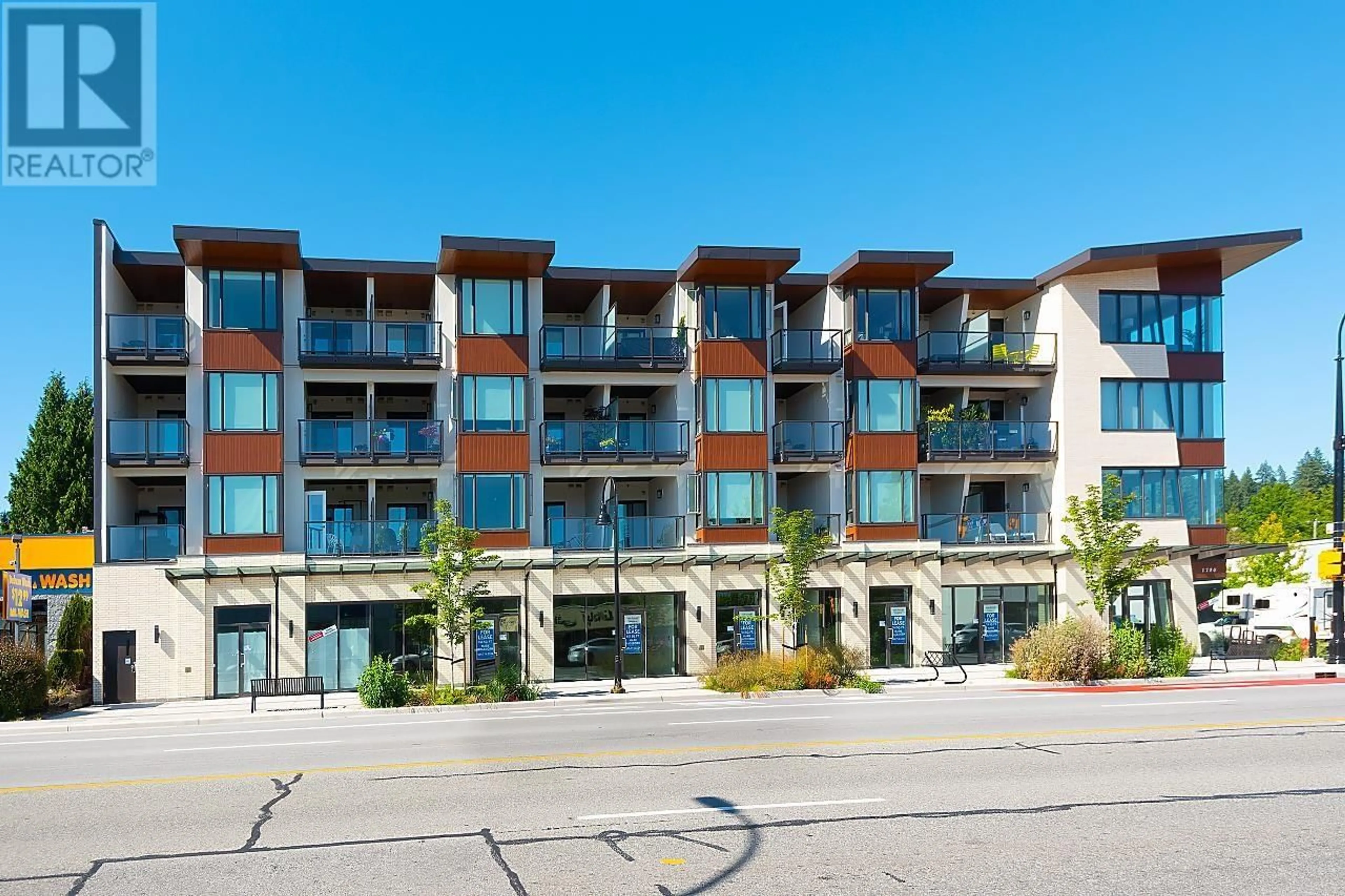 Patio, building for 207 - 1633 TATLOW AVENUE, North Vancouver British Columbia V7P1V3