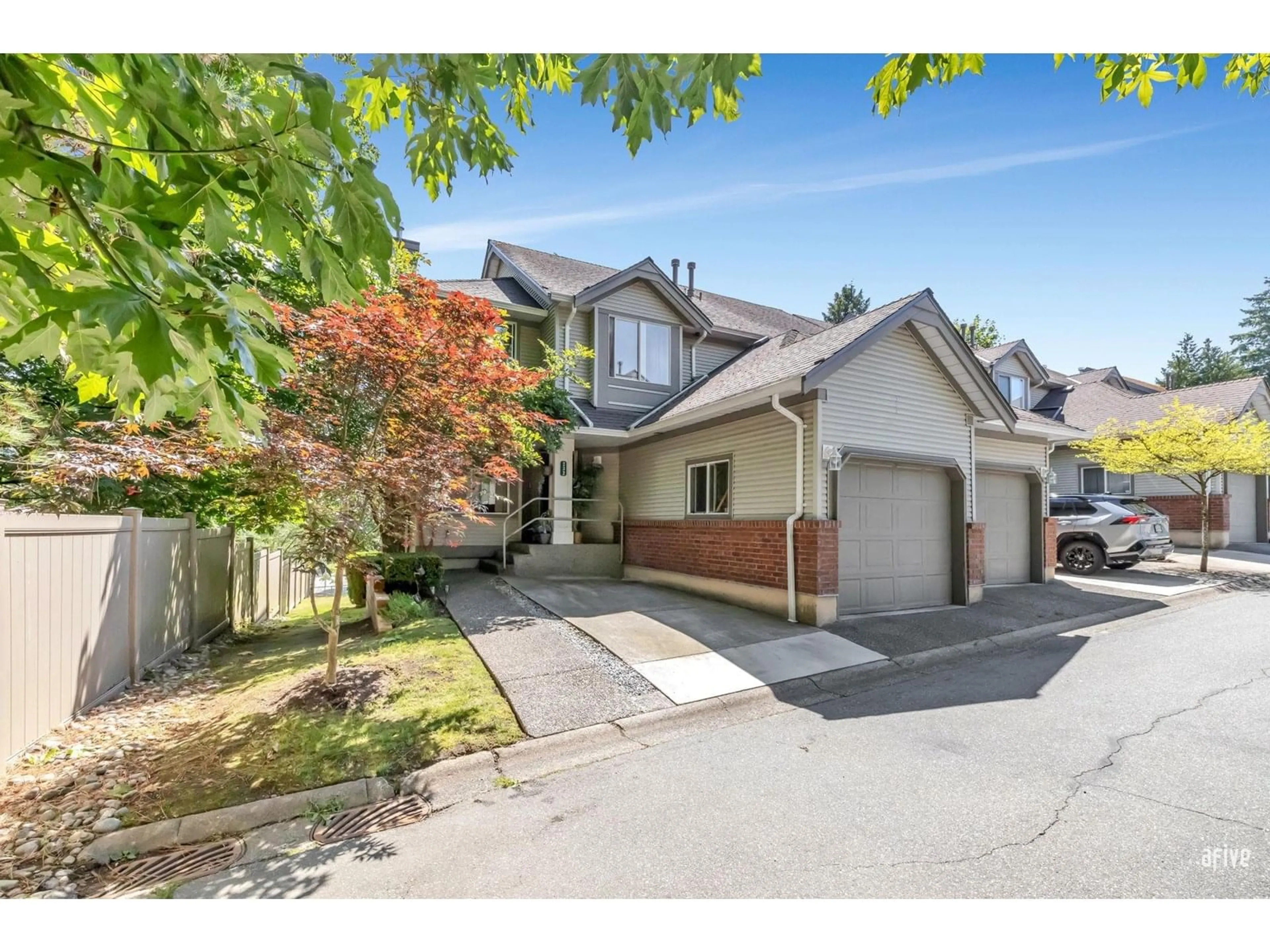 A pic from outside/outdoor area/front of a property/back of a property/a pic from drone, street for 232 13900 HYLAND ROAD, Surrey British Columbia V3W1K4