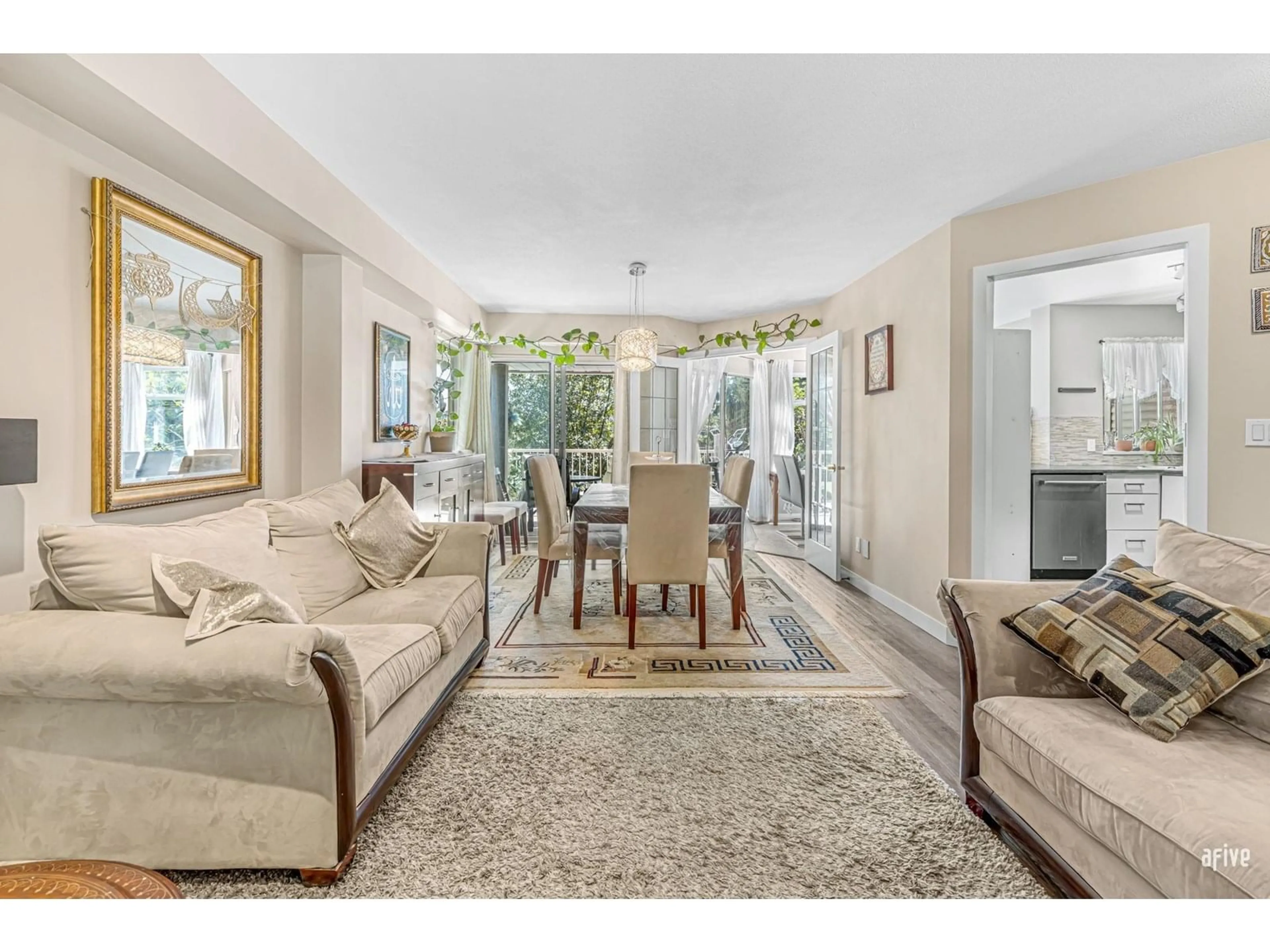 Living room with furniture, unknown for 232 13900 HYLAND ROAD, Surrey British Columbia V3W1K4