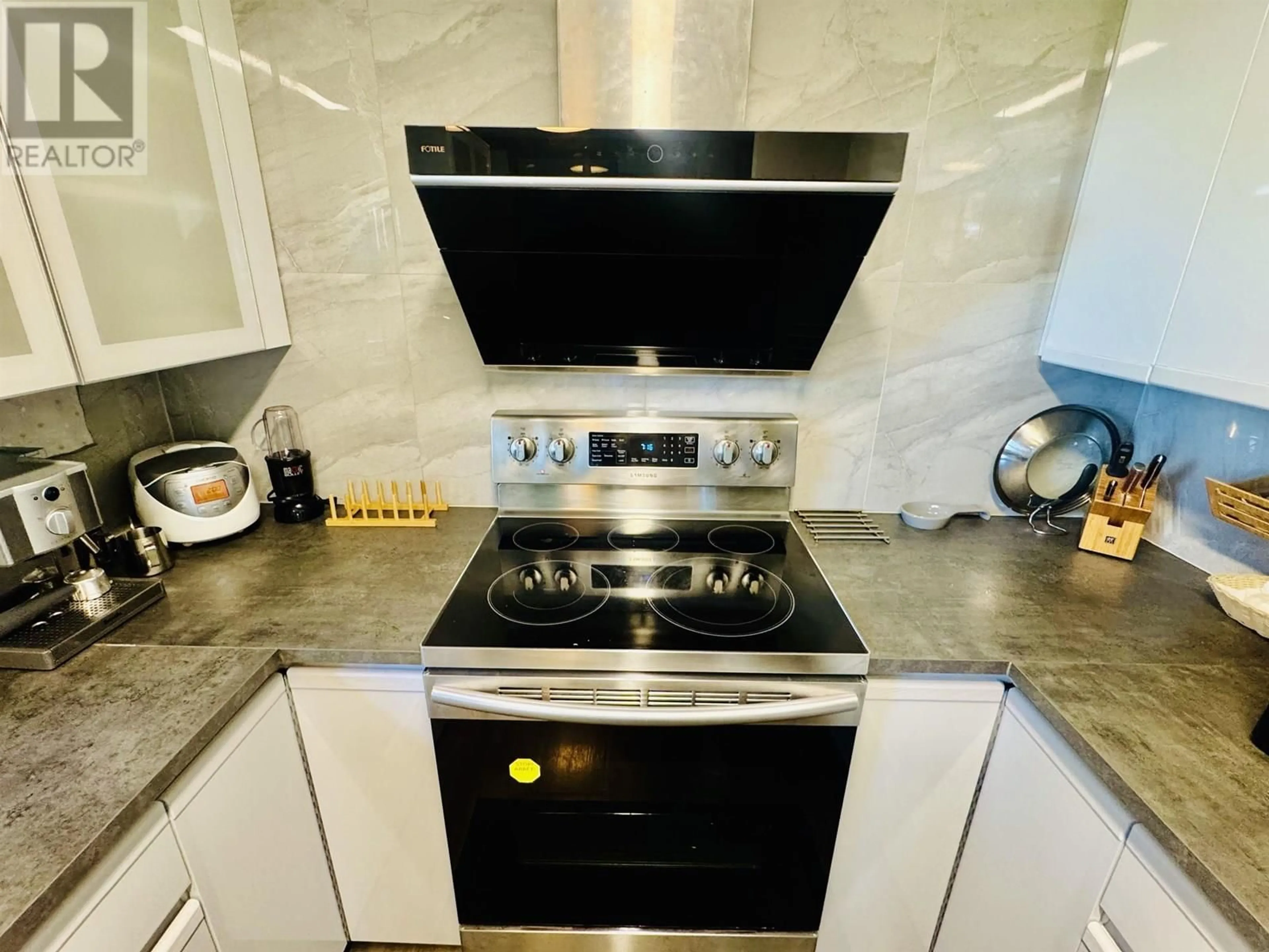Standard kitchen, ceramic/tile floor for 310 - 7288 ACORN AVENUE, Burnaby British Columbia V5E4H6
