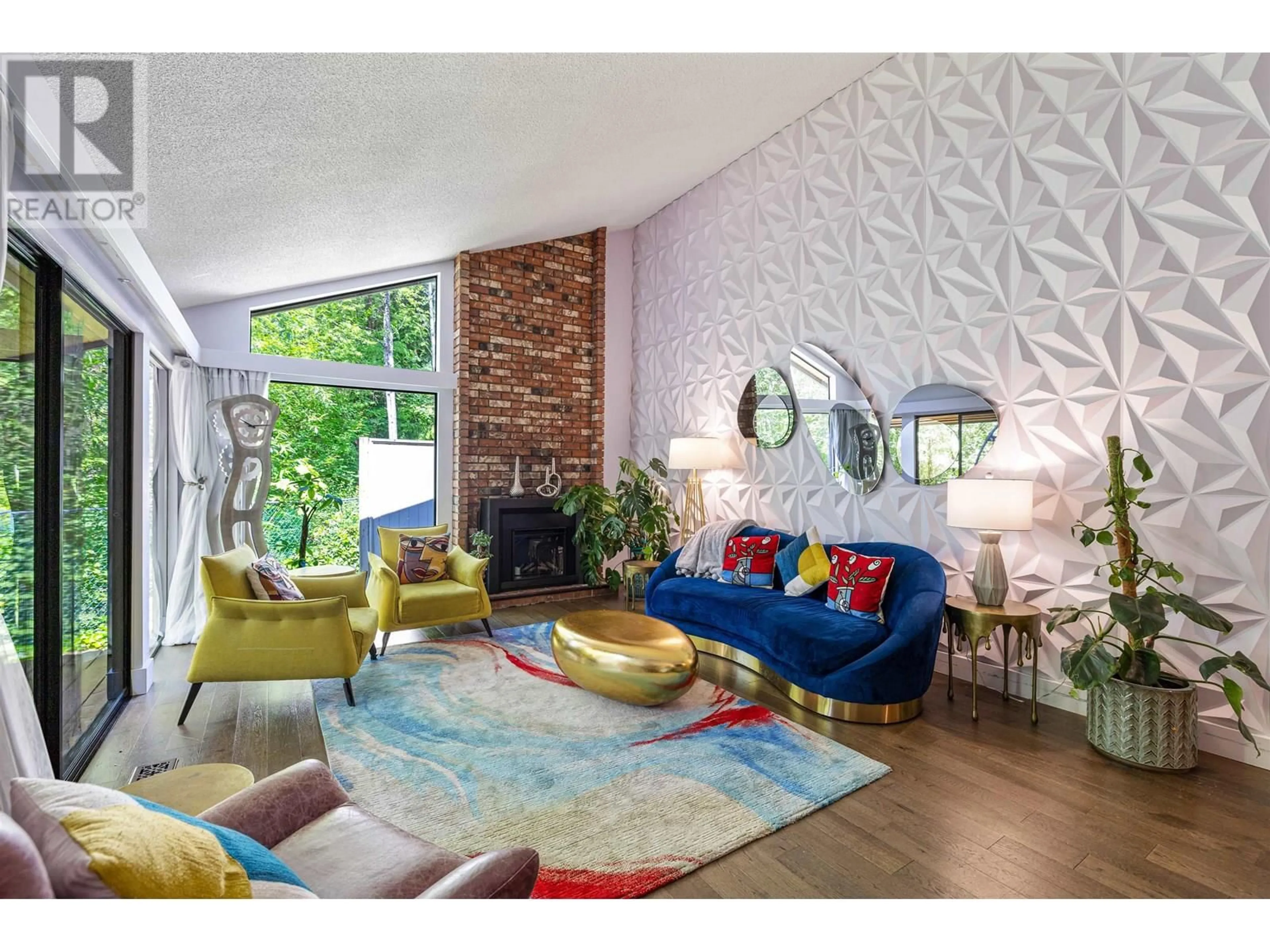 Living room with furniture, unknown for 2873 CAPILANO ROAD, North Vancouver British Columbia V7R4H4