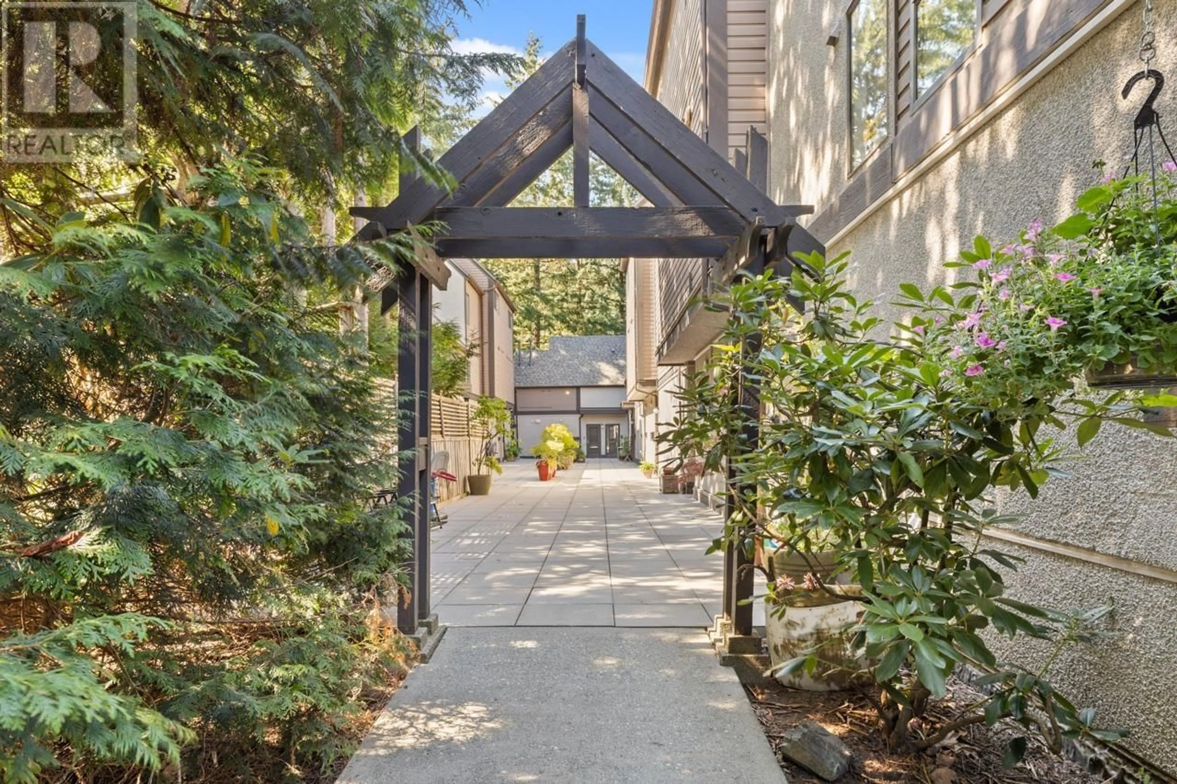 Indoor entryway for 2969 ARGO PLACE, Burnaby British Columbia V3J7G2