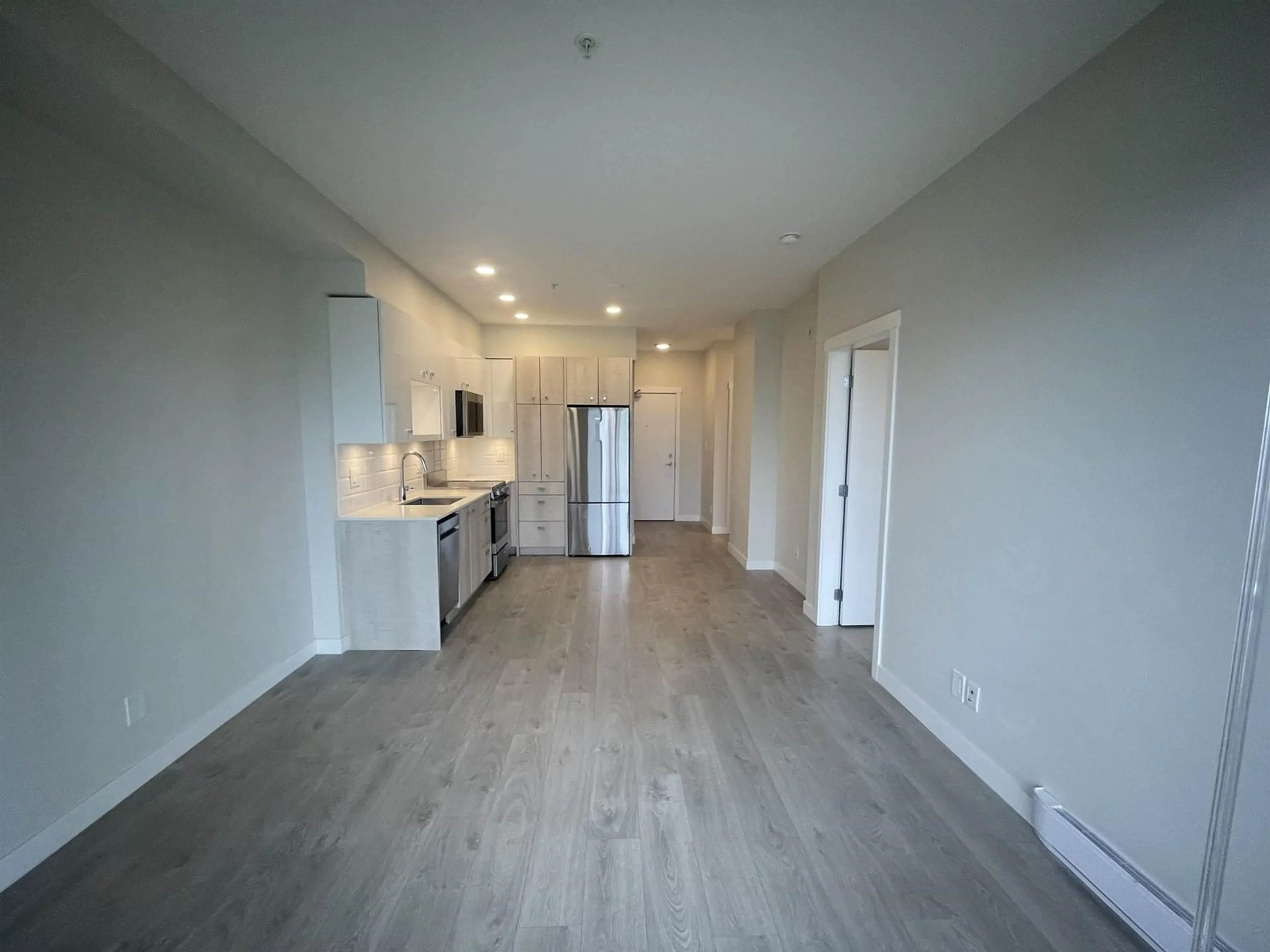 A pic of a room for 207 - 10838 WHALLEY, Surrey British Columbia V3R0G8