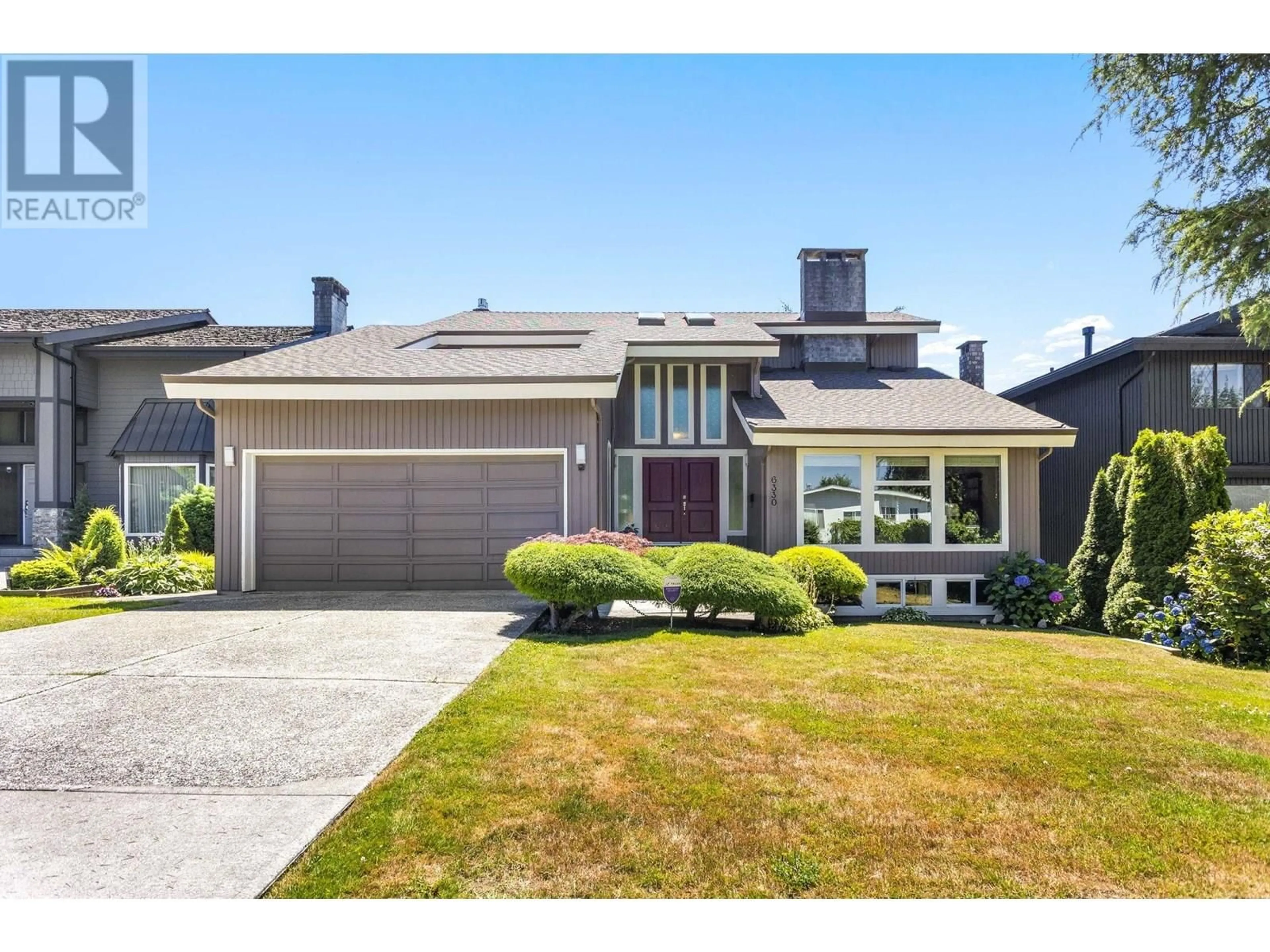 Home with vinyl exterior material, street for 6330 LOCHDALE STREET, Burnaby British Columbia V5B2M5